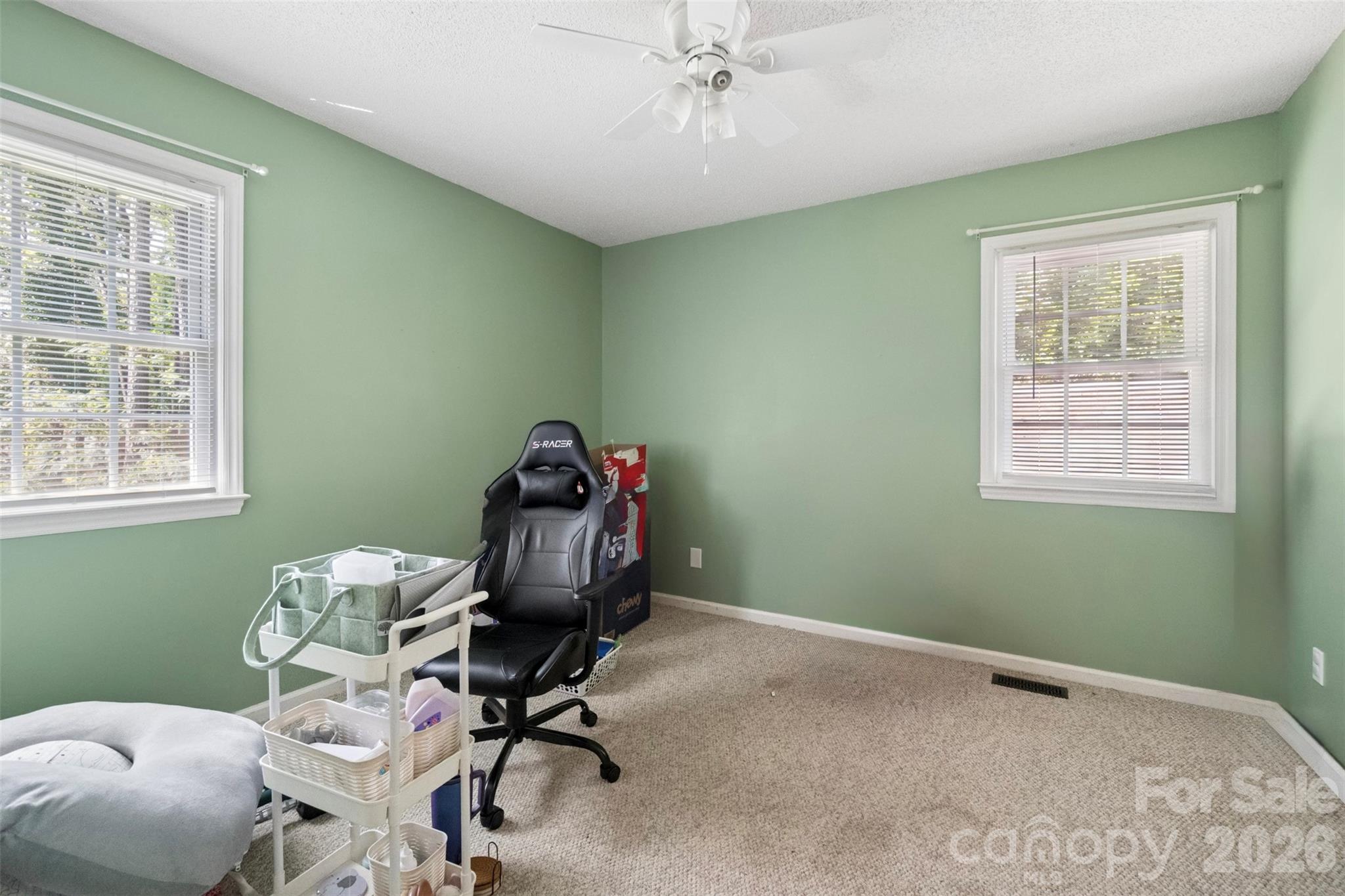 302 Nottingham Way Property Photo 28