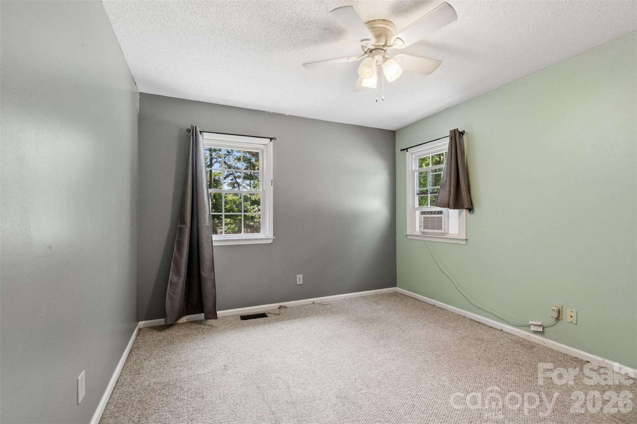 302 Nottingham Way Property Photo 29
