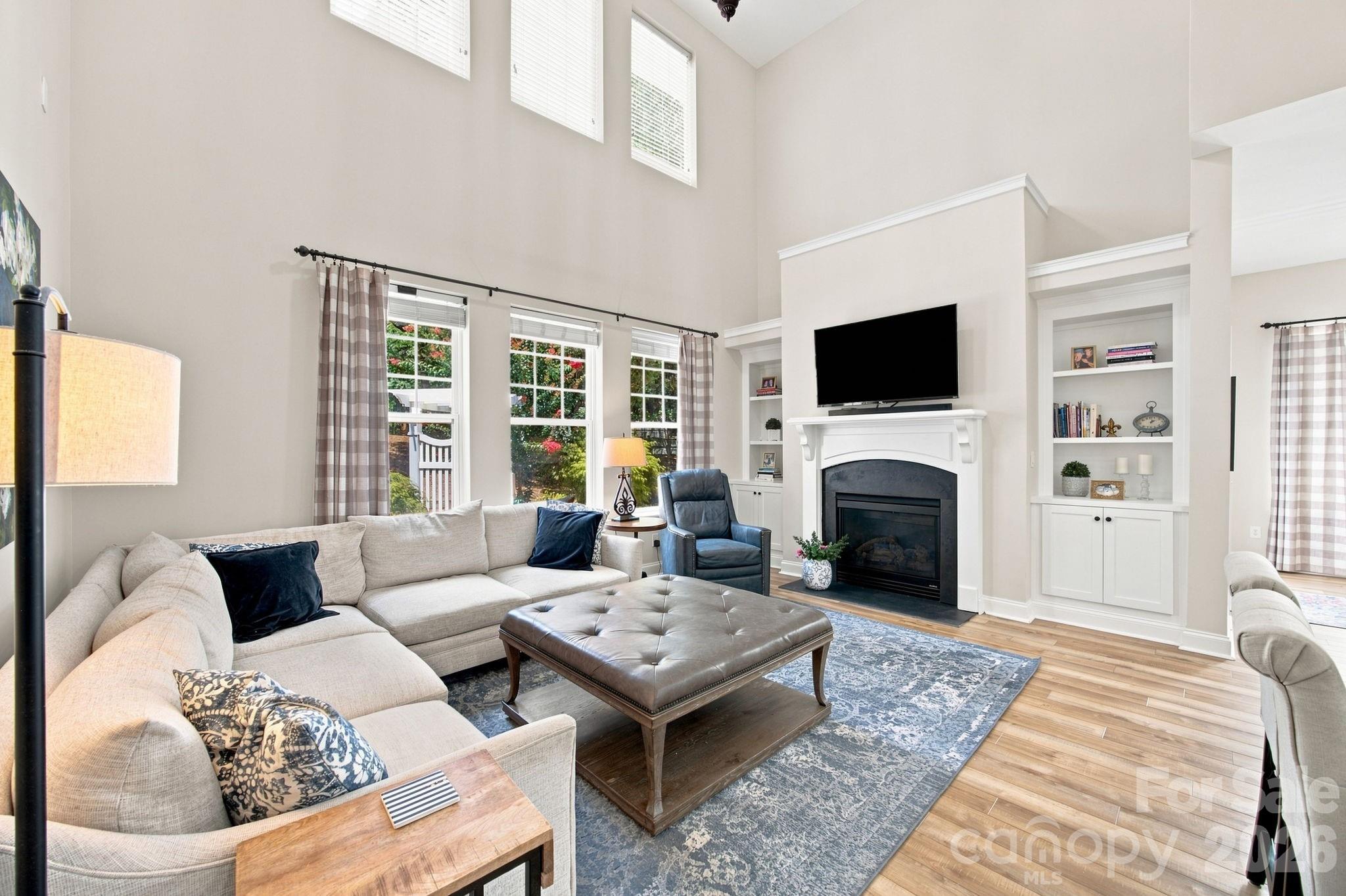 8025 Cottsbrooke Drive Property Photo 16