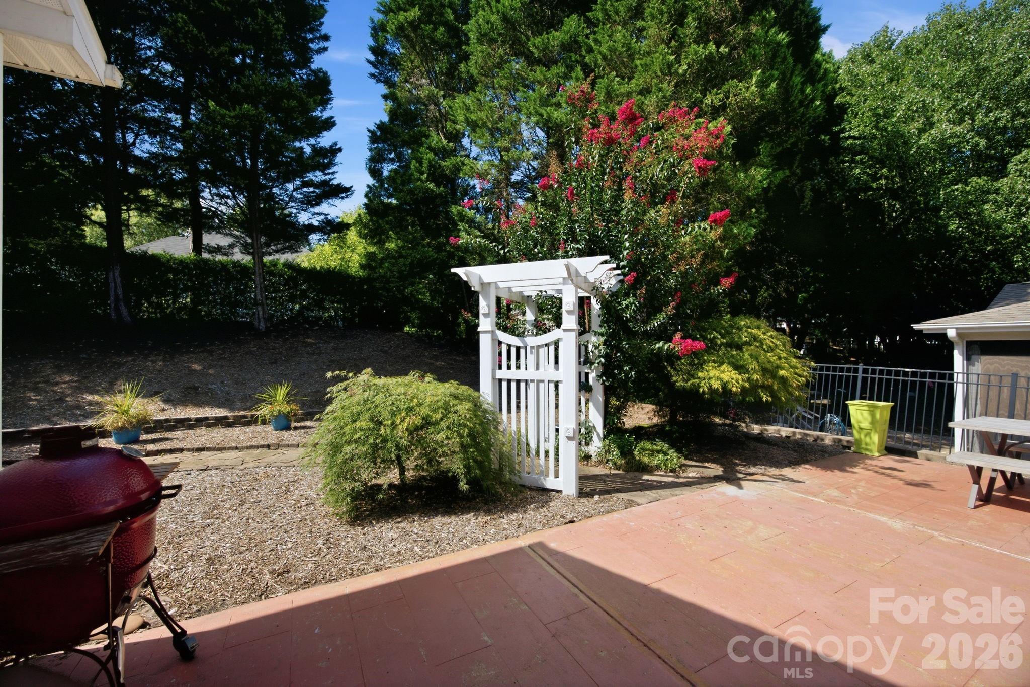8025 Cottsbrooke Drive Property Photo 37