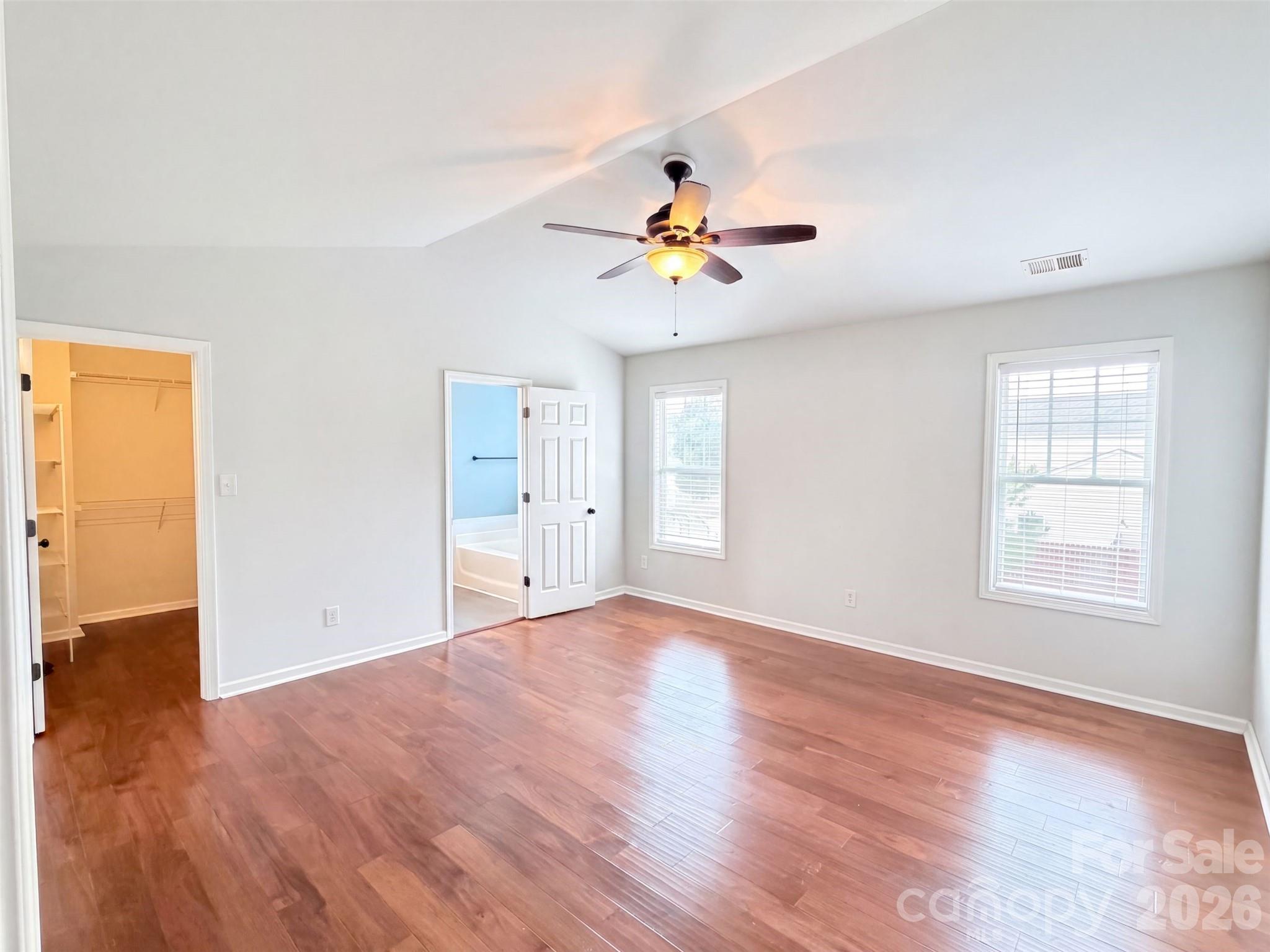 2000 Sunlight Path Drive Property Photo 4