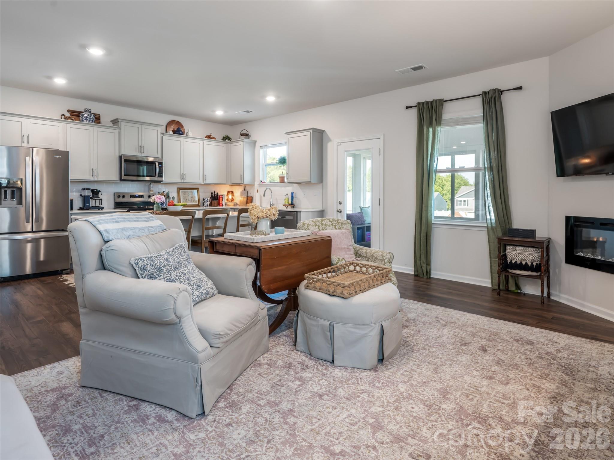596 Country Oak Drive Property Photo 16