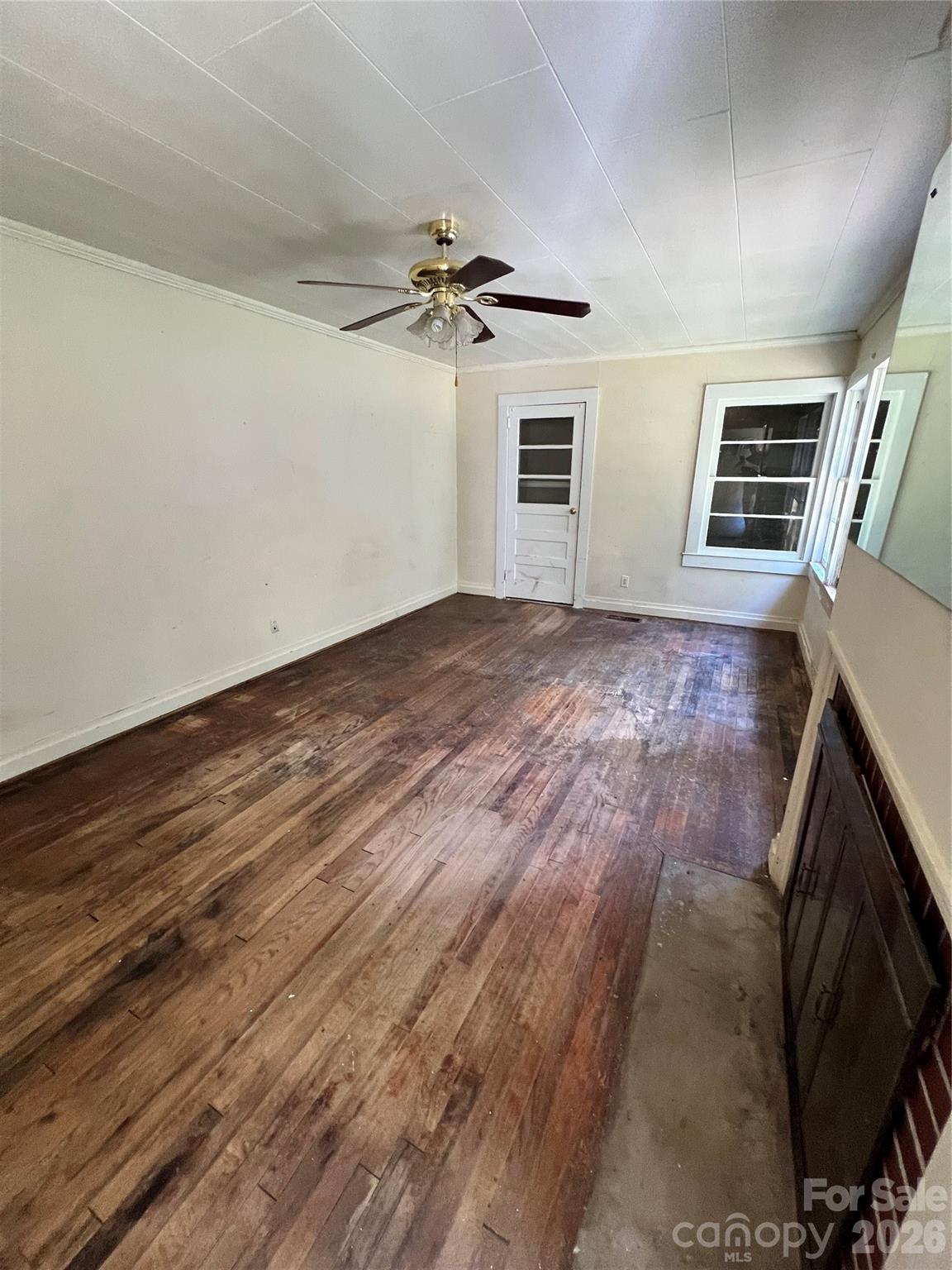 215 Factory Street Property Photo 5
