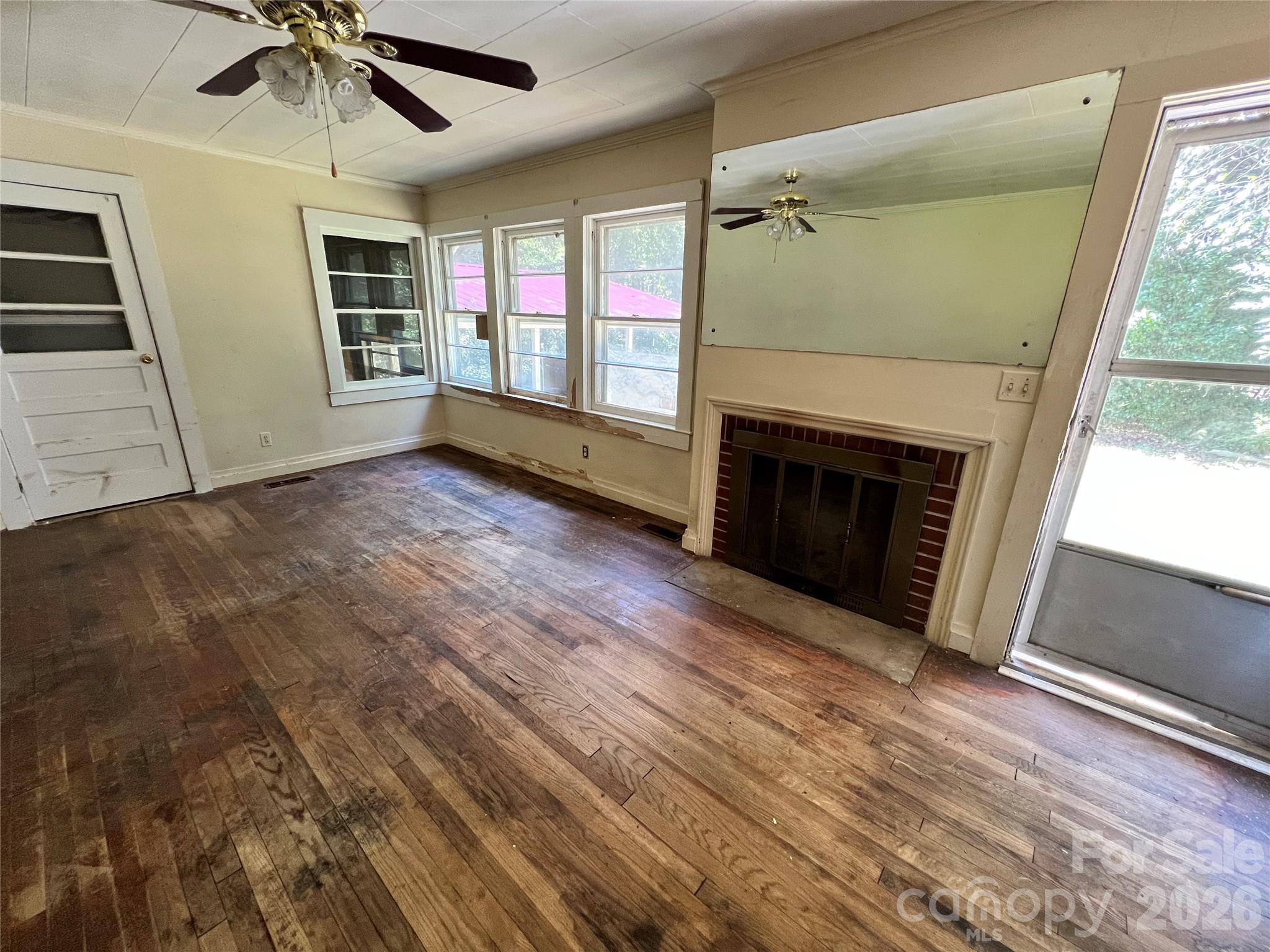 215 Factory Street Property Photo 6