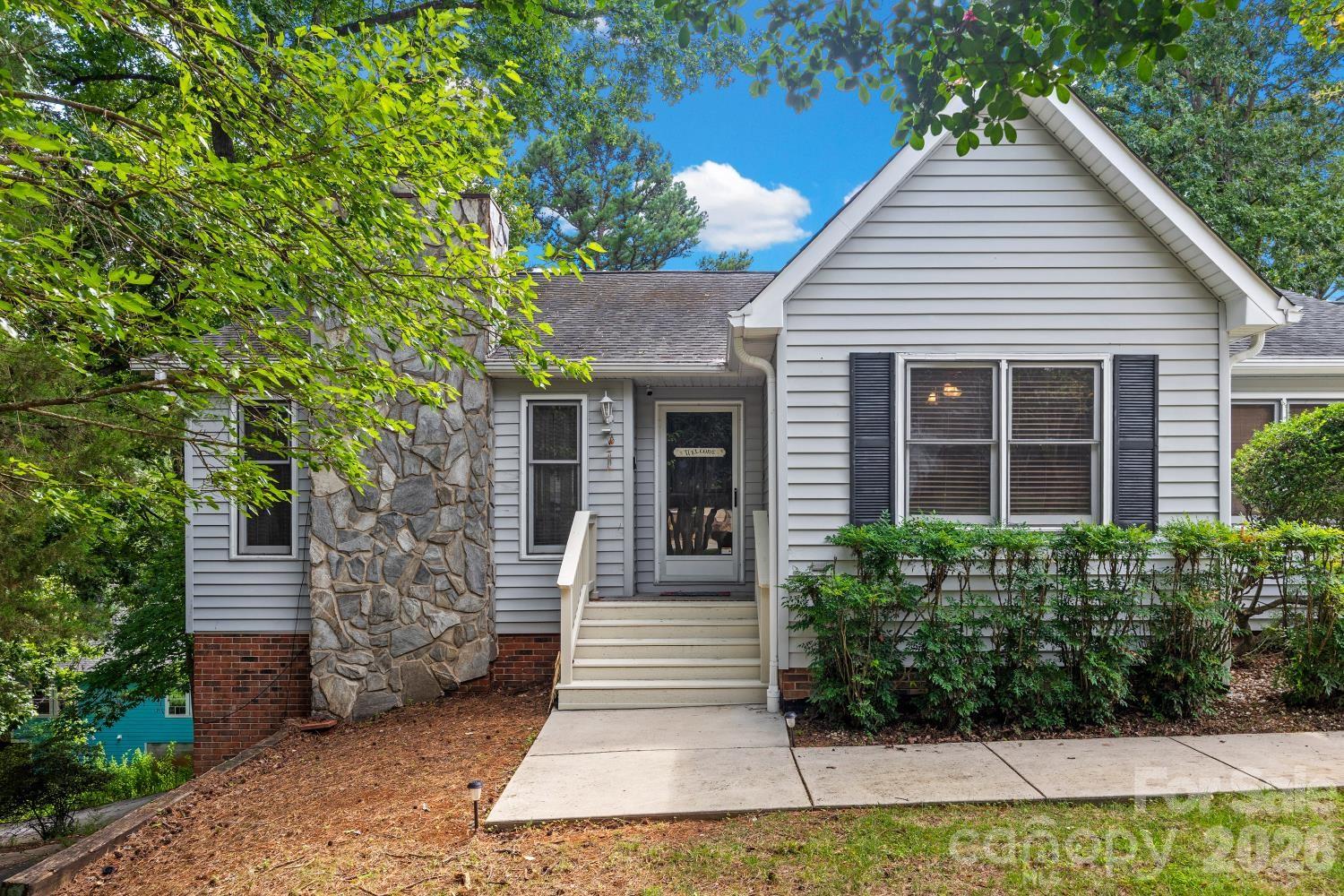 4060 Point Clear Drive Property Photo 2