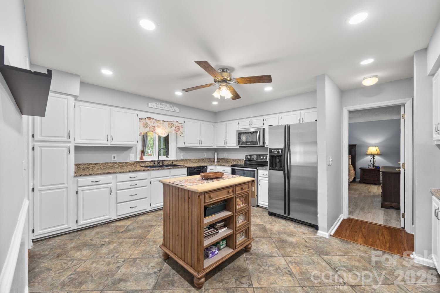 4060 Point Clear Drive Property Photo 8