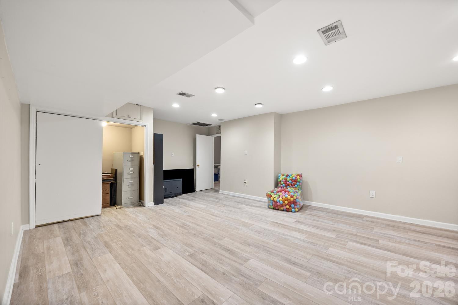 4060 Point Clear Drive Property Photo 22