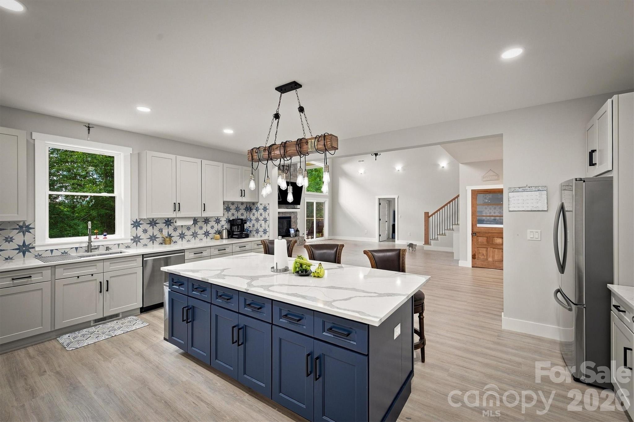 2371 W Paradise Harbor Drive Property Photo 8
