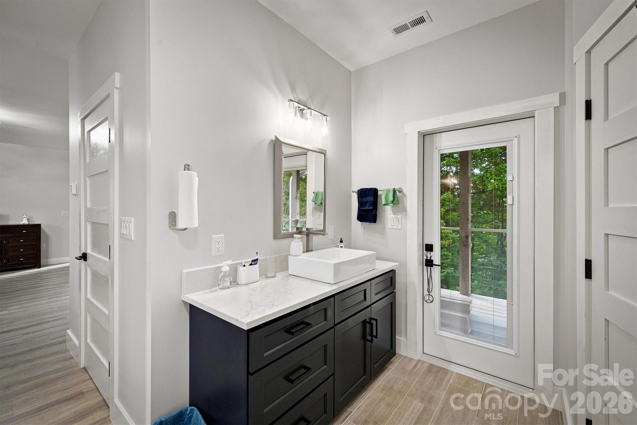 2371 W Paradise Harbor Drive Property Photo 15