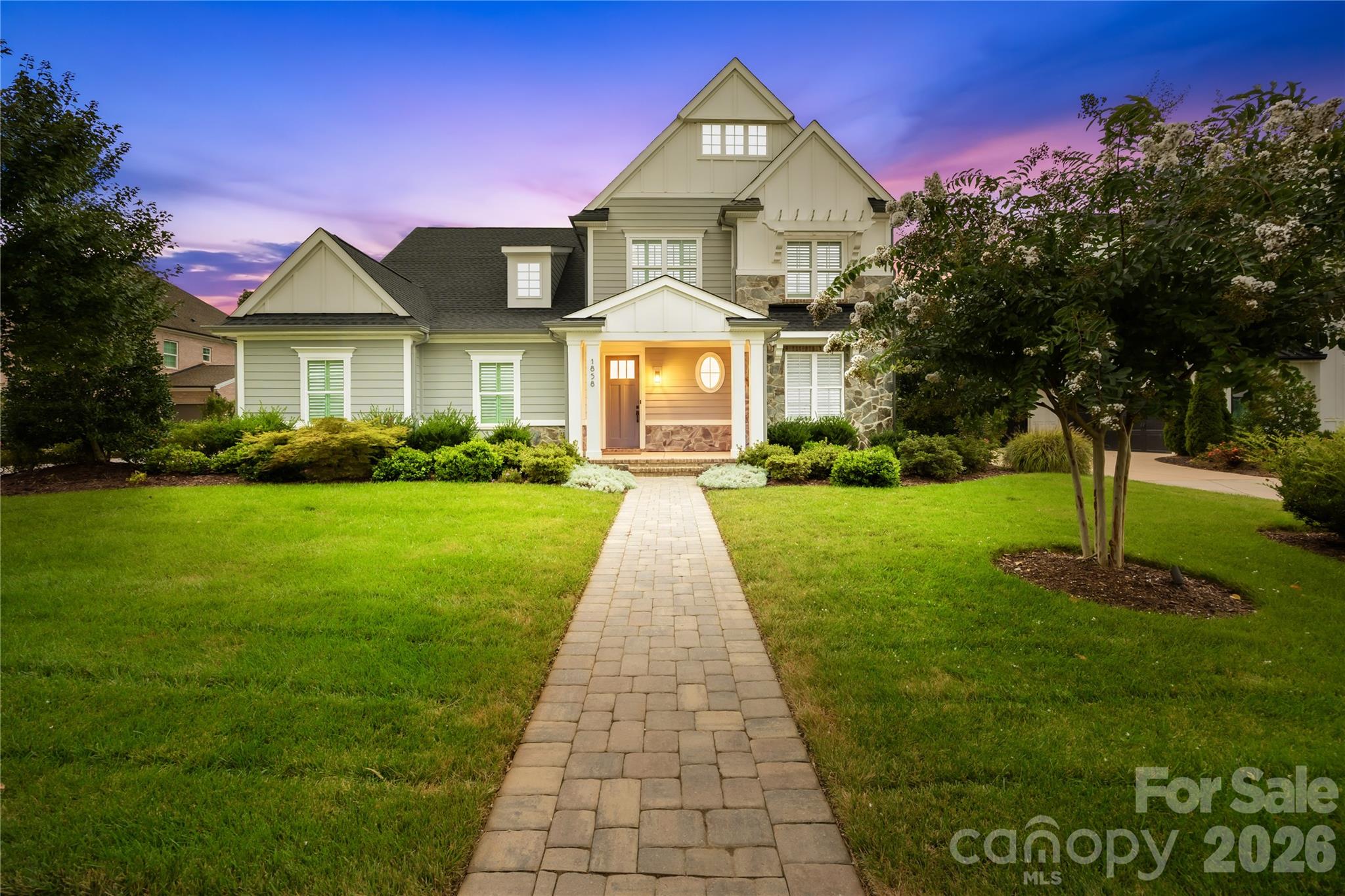 1858 Trotting Circle Property Photo 1