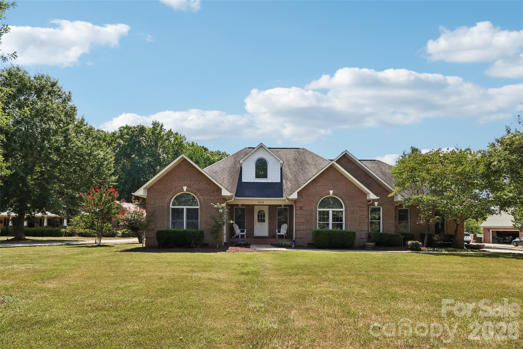 319 Big Indian Loop Property Photo 2