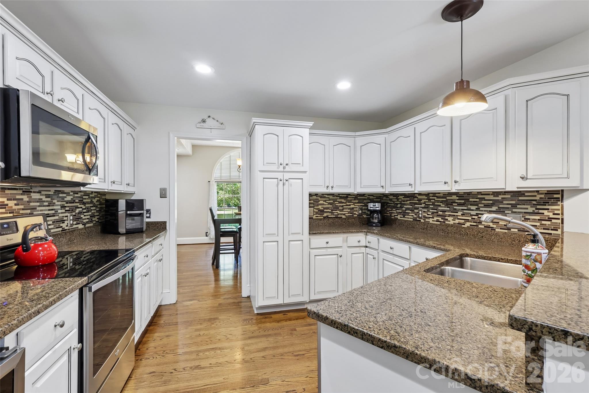 319 Big Indian Loop Property Photo 9