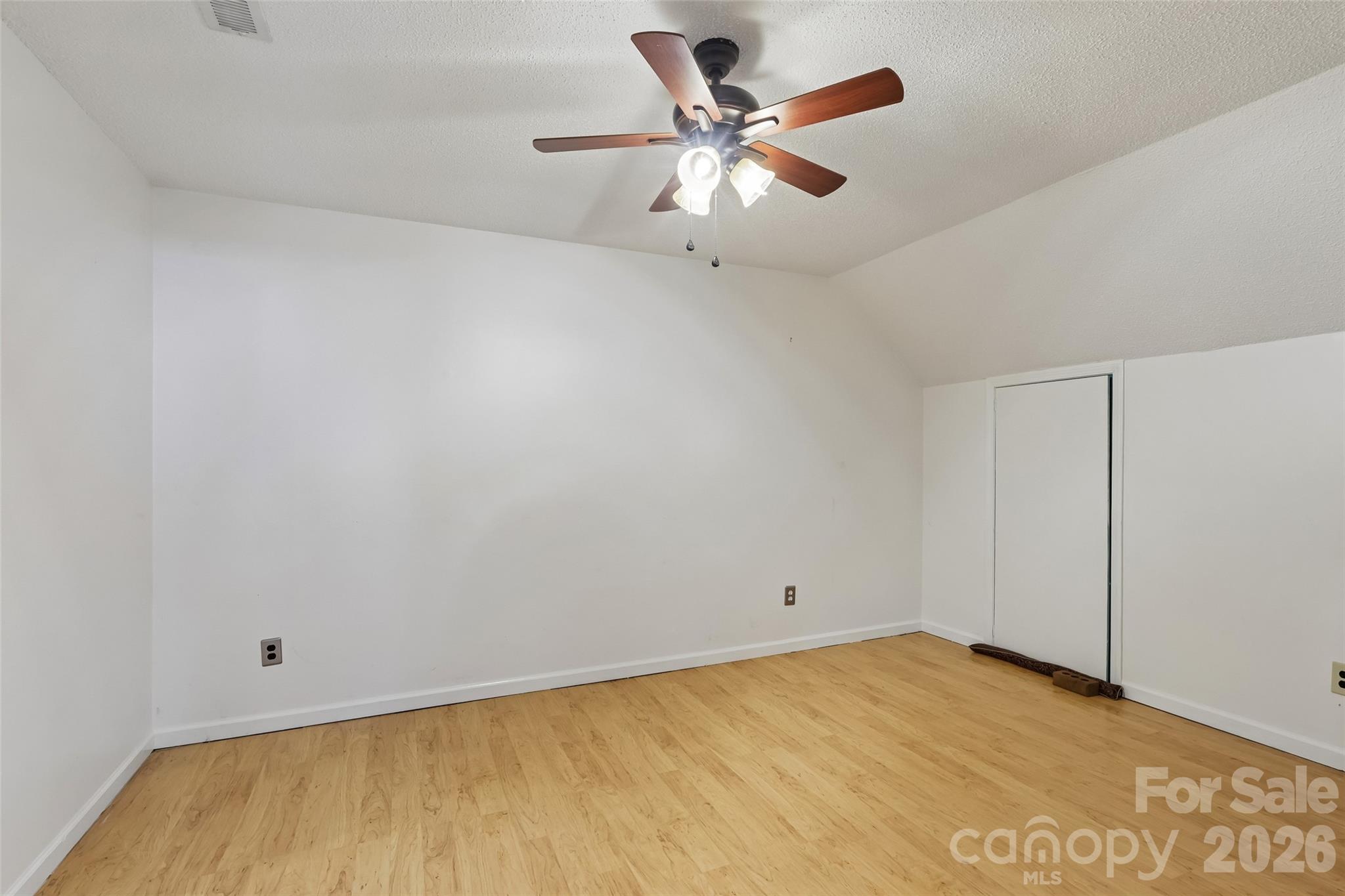 319 Big Indian Loop Property Photo 25
