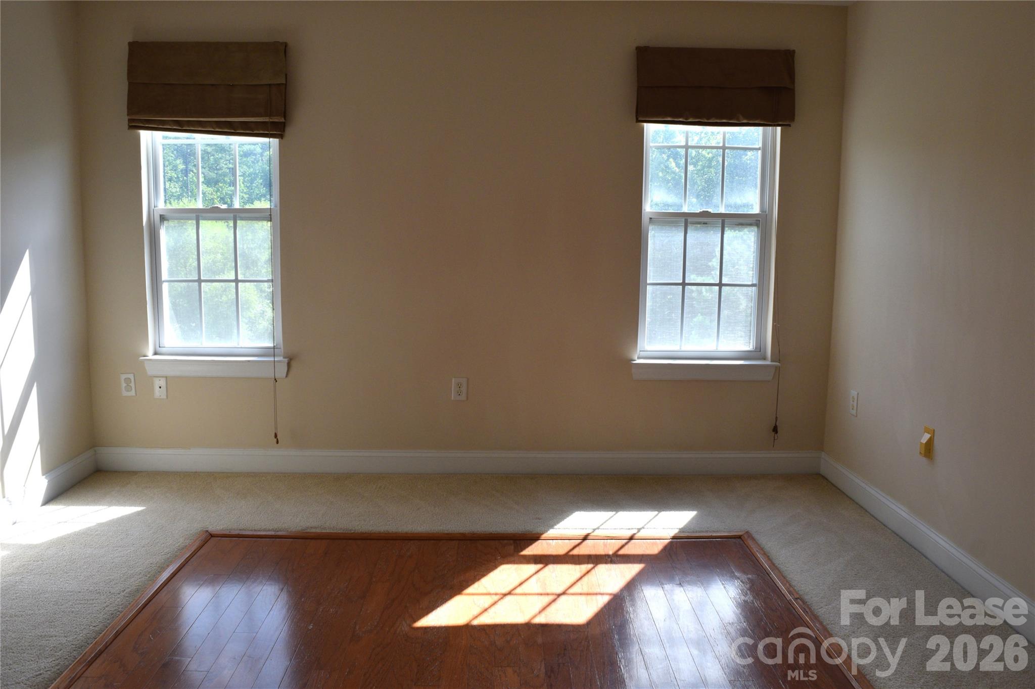 6321 Park Creek Drive Property Photo 4