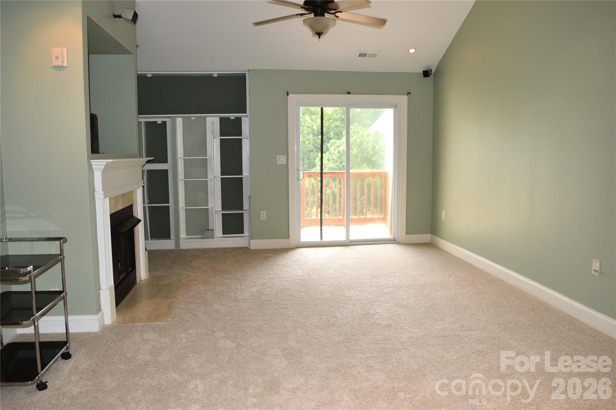 6321 Park Creek Drive Property Photo 9