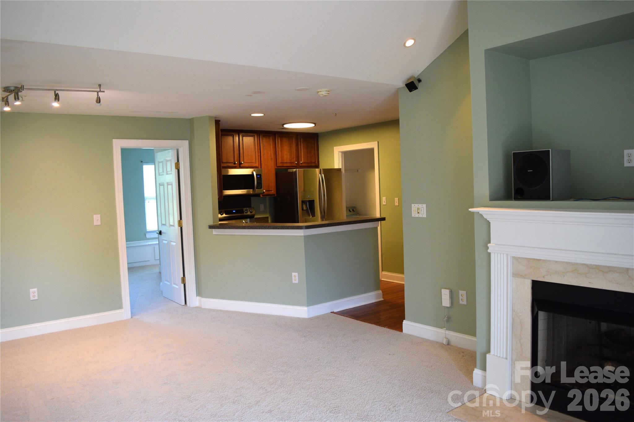 6321 Park Creek Drive Property Photo 15