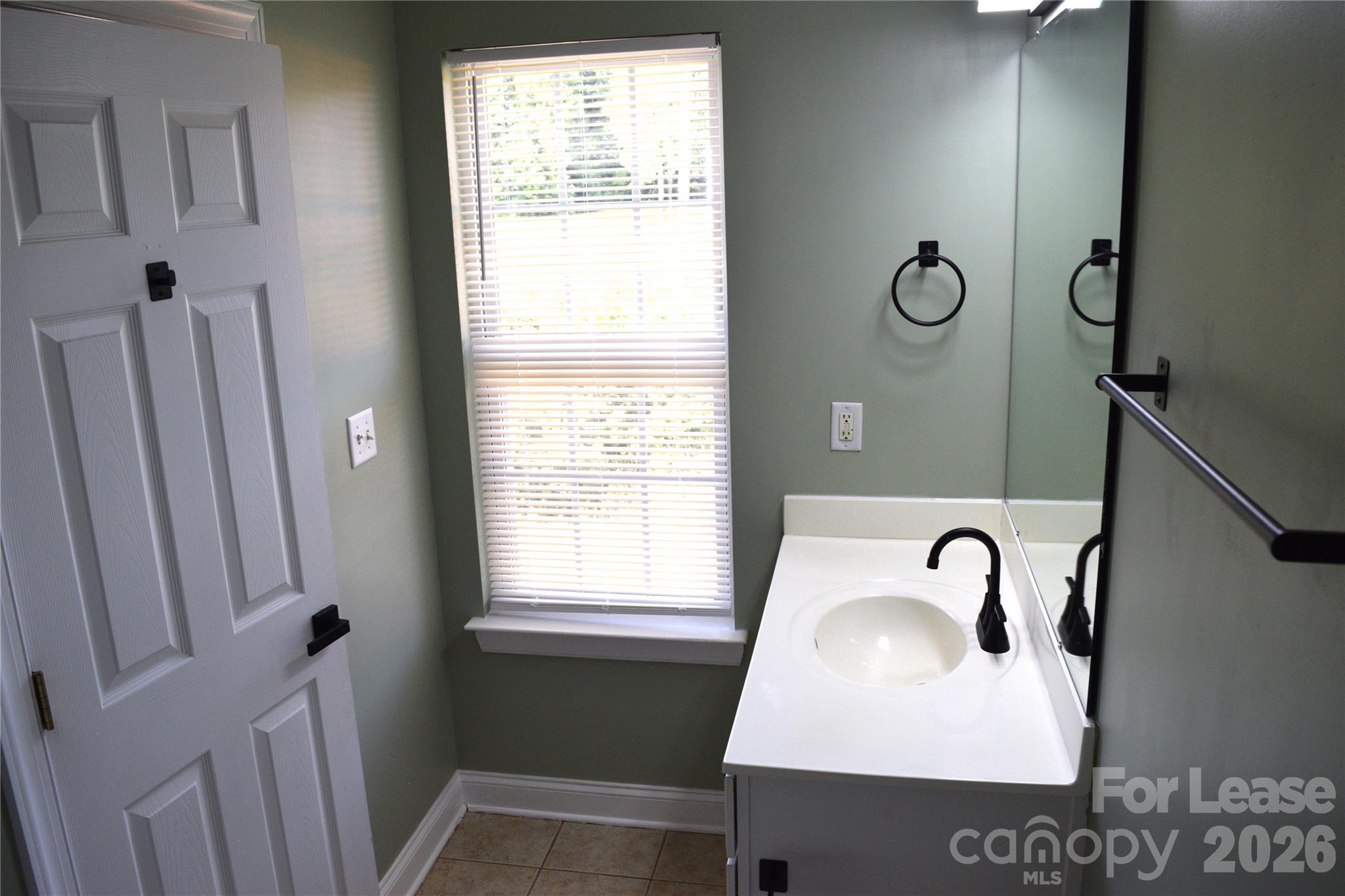 6321 Park Creek Drive Property Photo 27