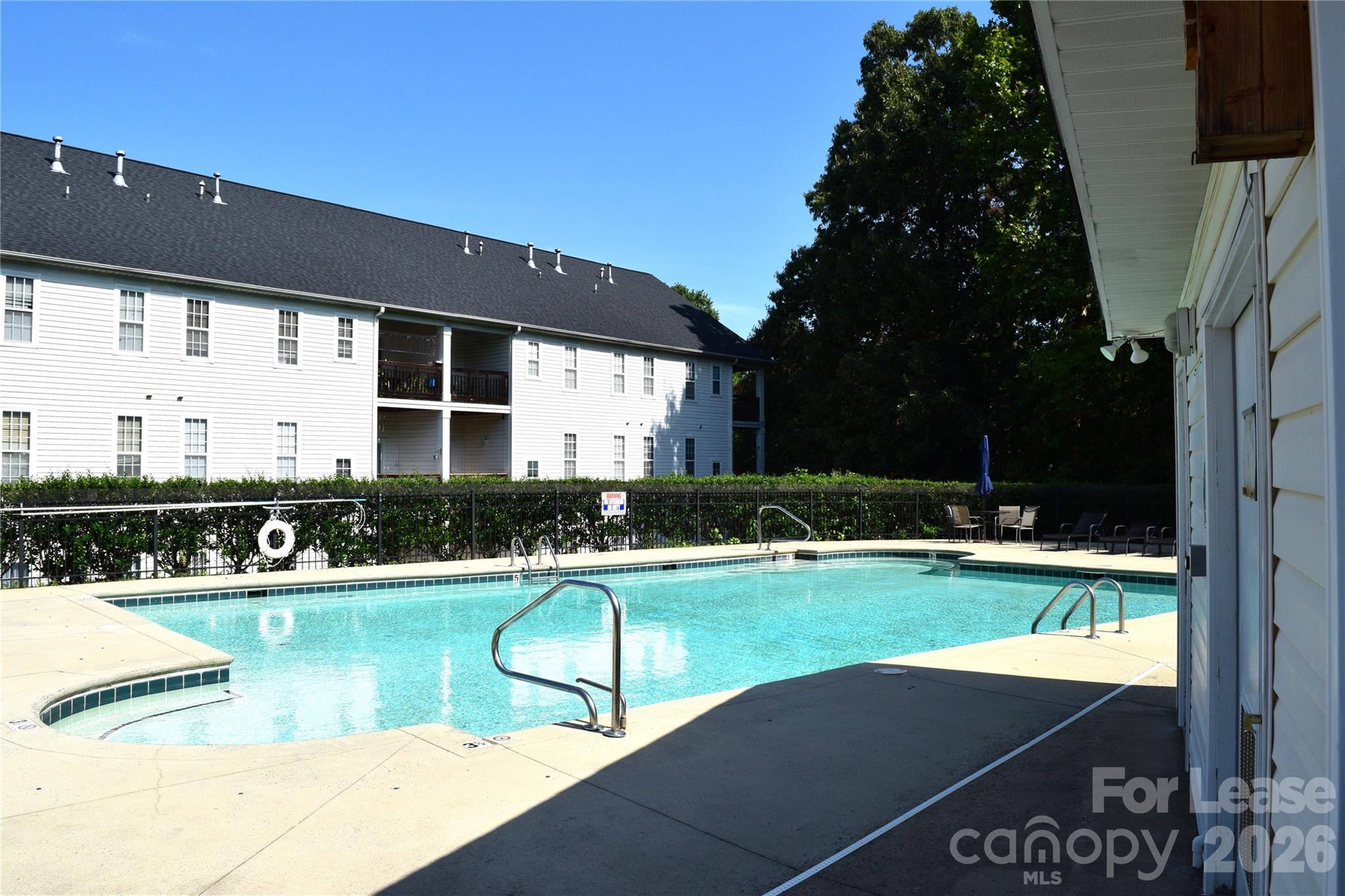 6321 Park Creek Drive Property Photo 35