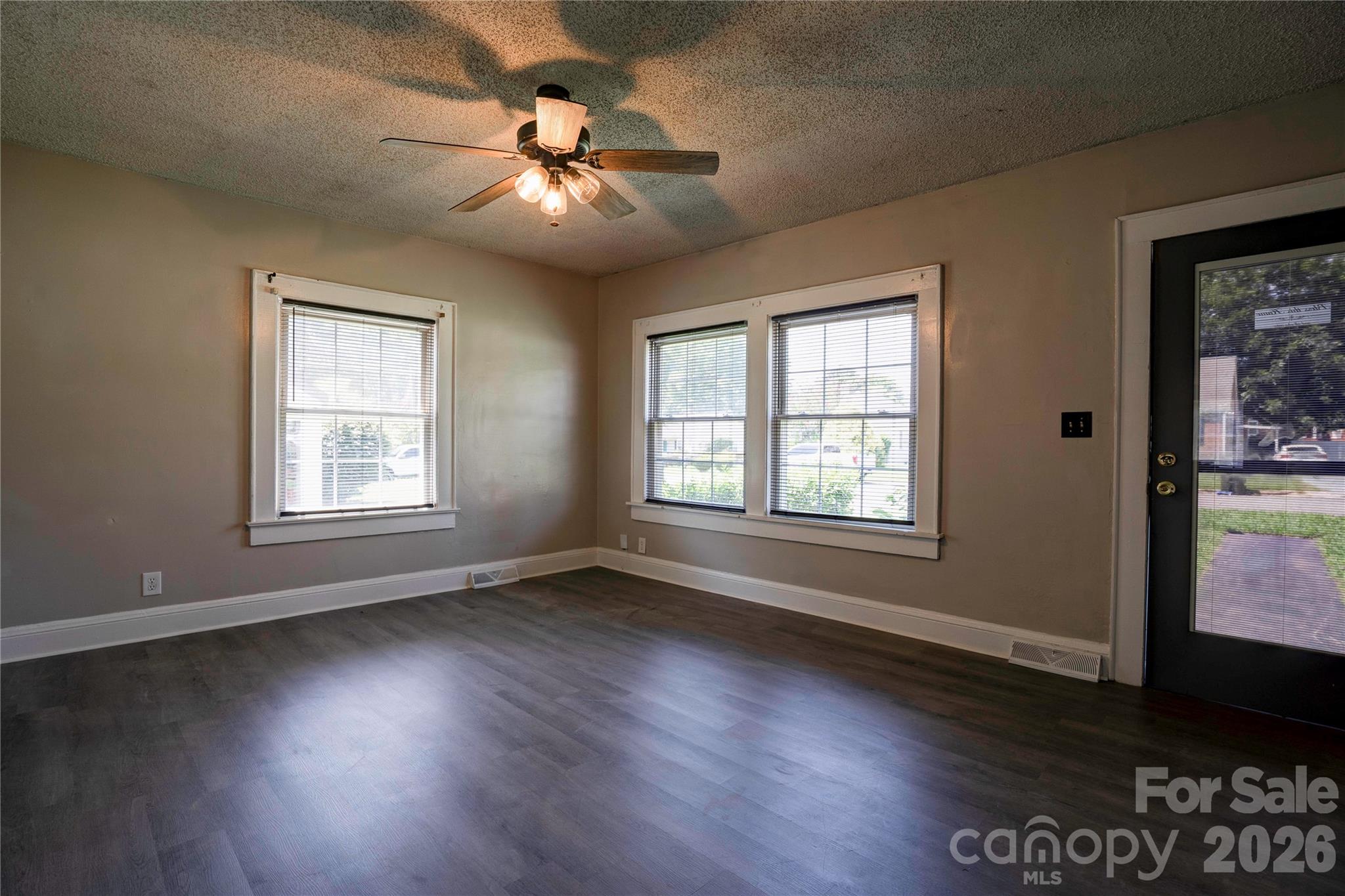 605 Meadowbrook Road Property Photo 2