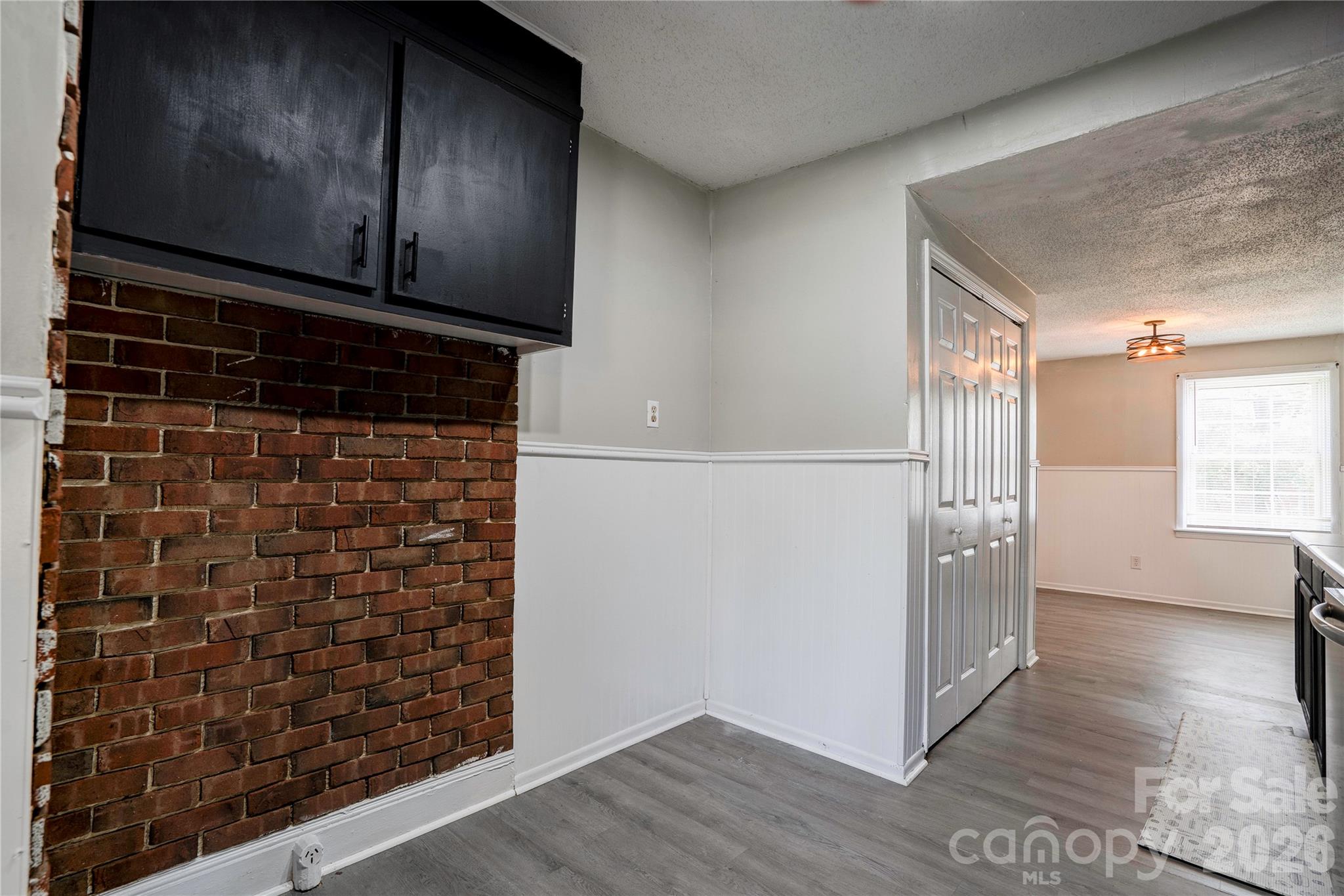 605 Meadowbrook Road Property Photo 8