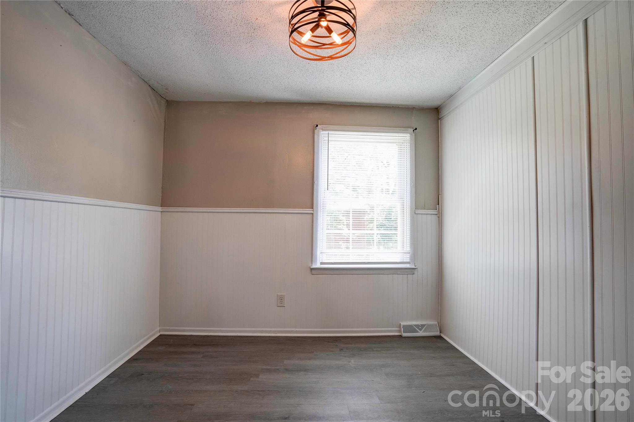 605 Meadowbrook Road Property Photo 9