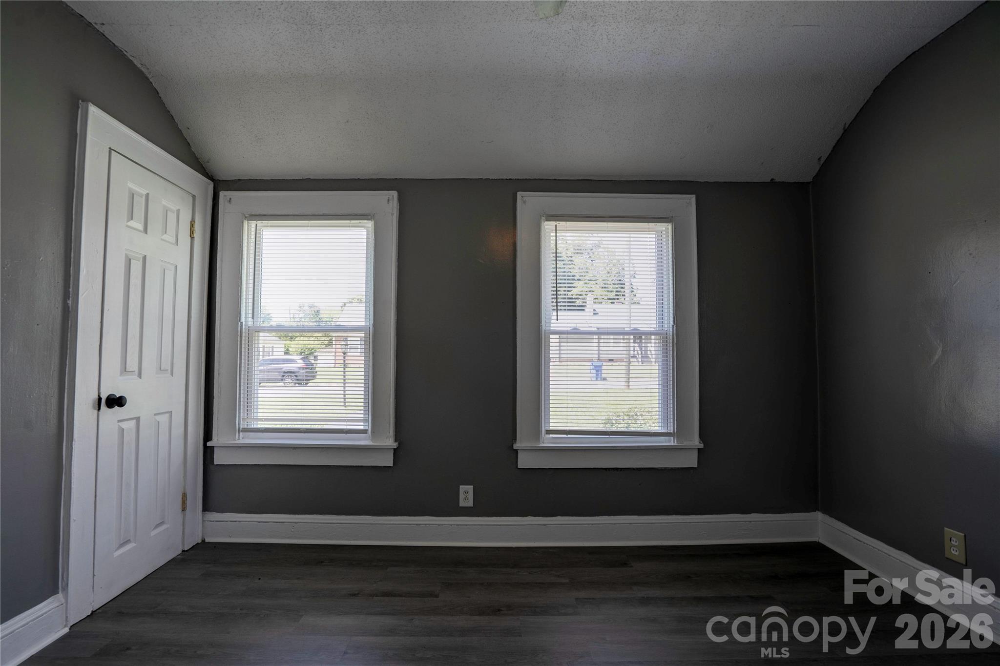 605 Meadowbrook Road Property Photo 17