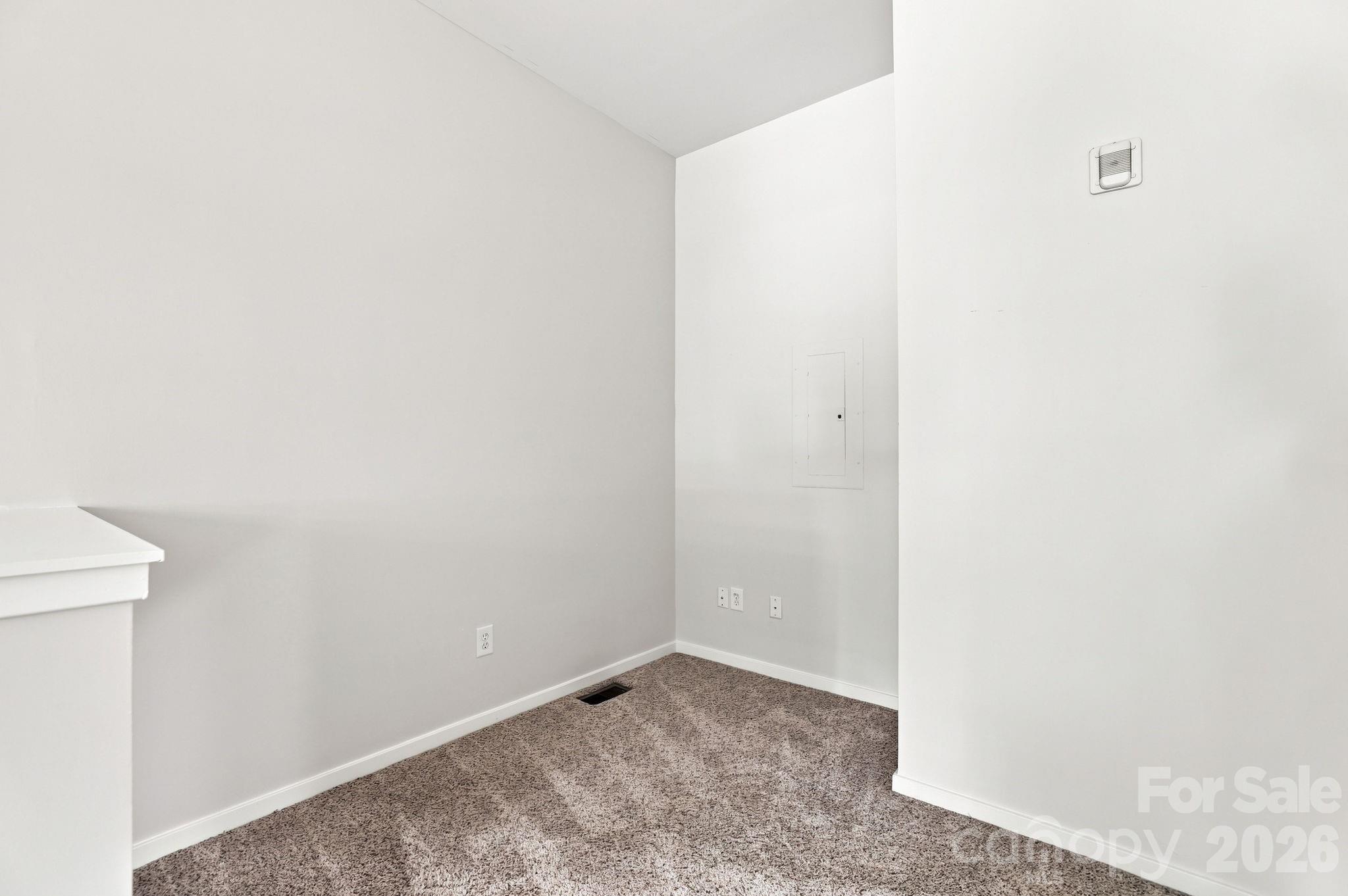 2125 Southend Drive 106 Property Photo 24