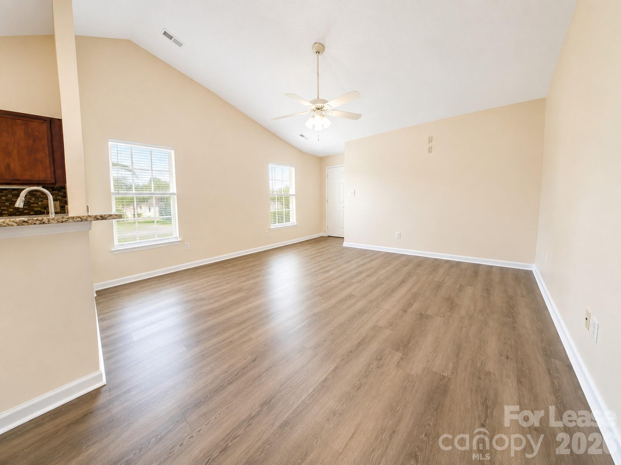 8924 Gerald Drive Property Photo 4