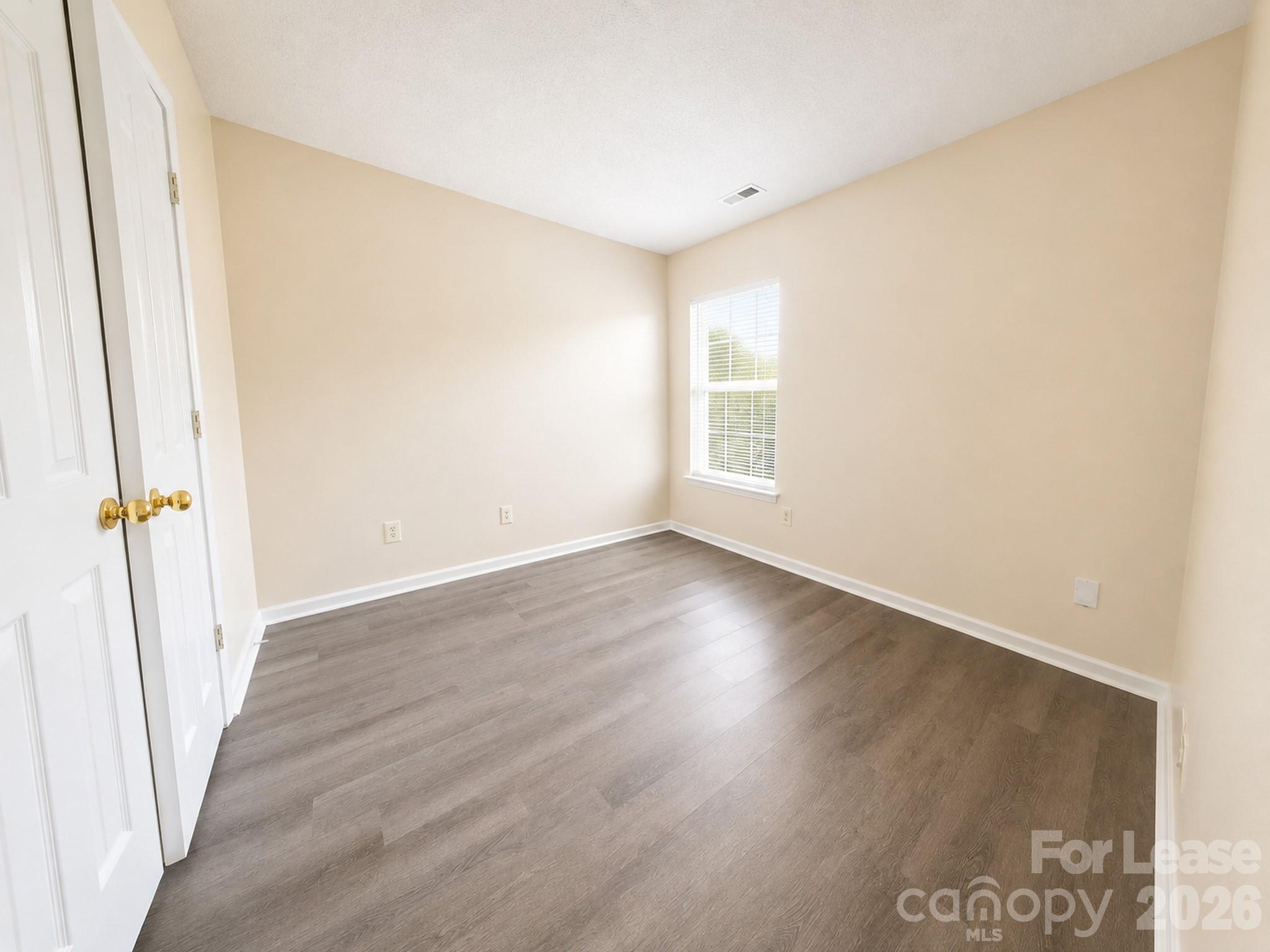 8924 Gerald Drive Property Photo 5