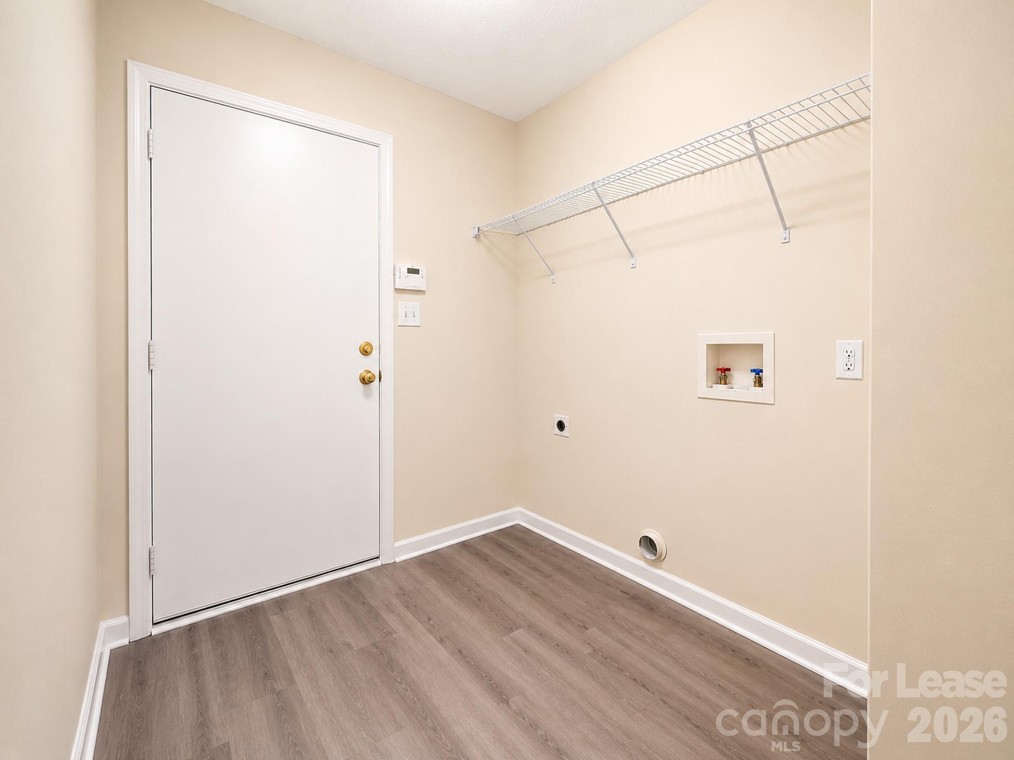 8924 Gerald Drive Property Photo 11