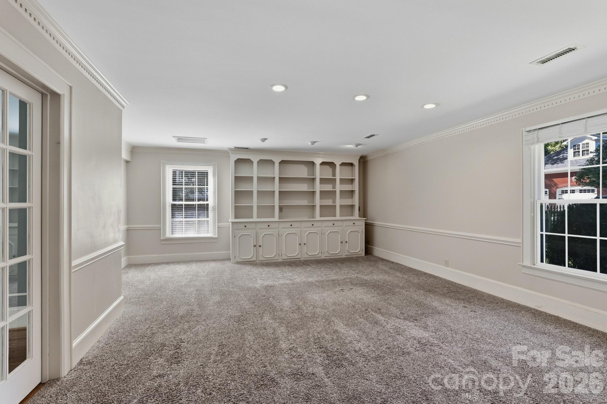 306 Union Street Property Photo 7