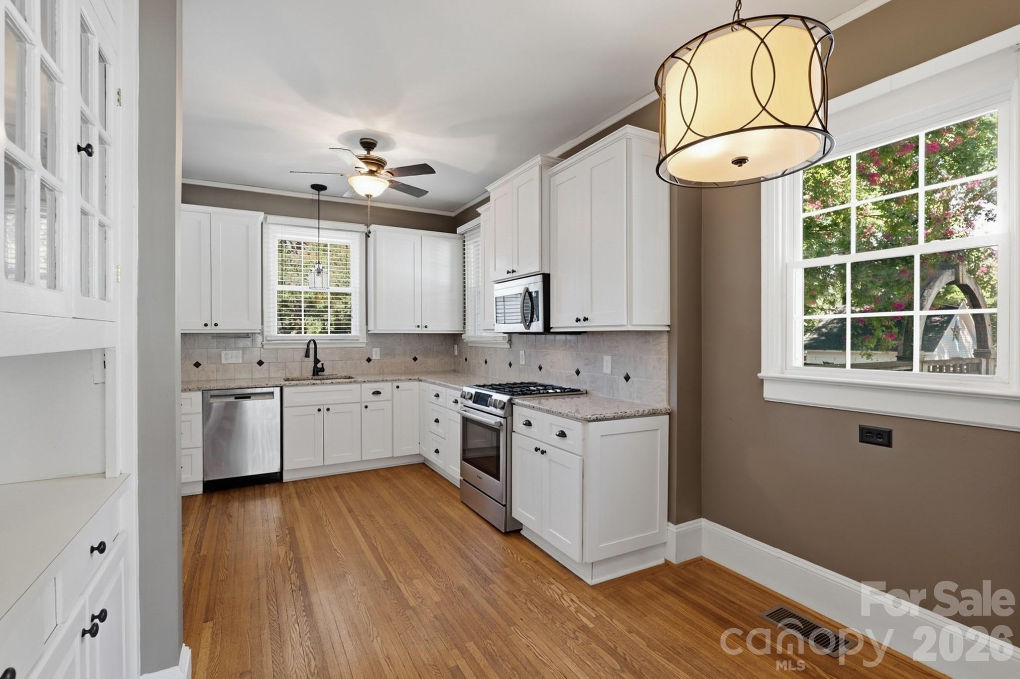 306 Union Street Property Photo 9