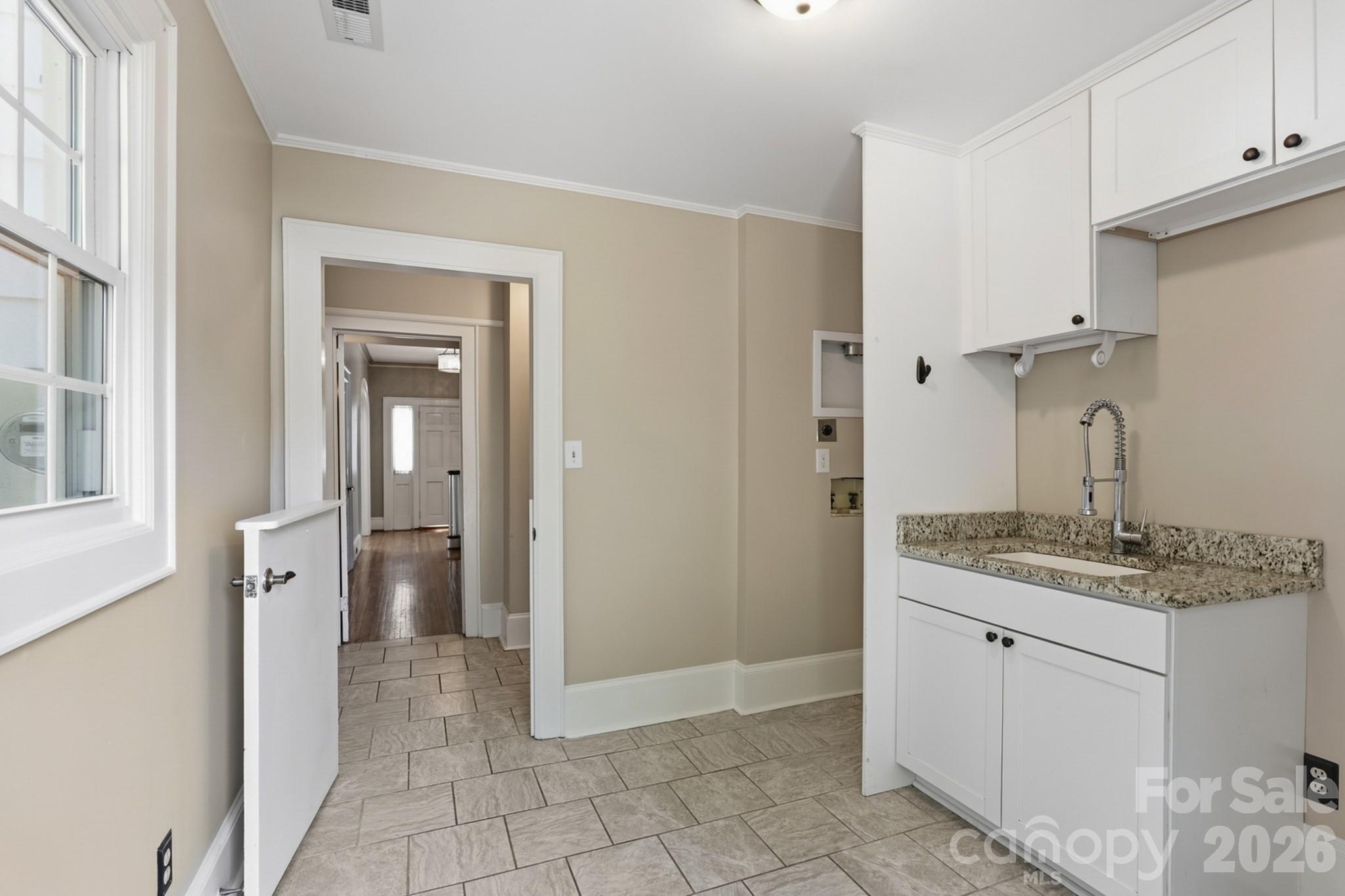 306 Union Street Property Photo 17