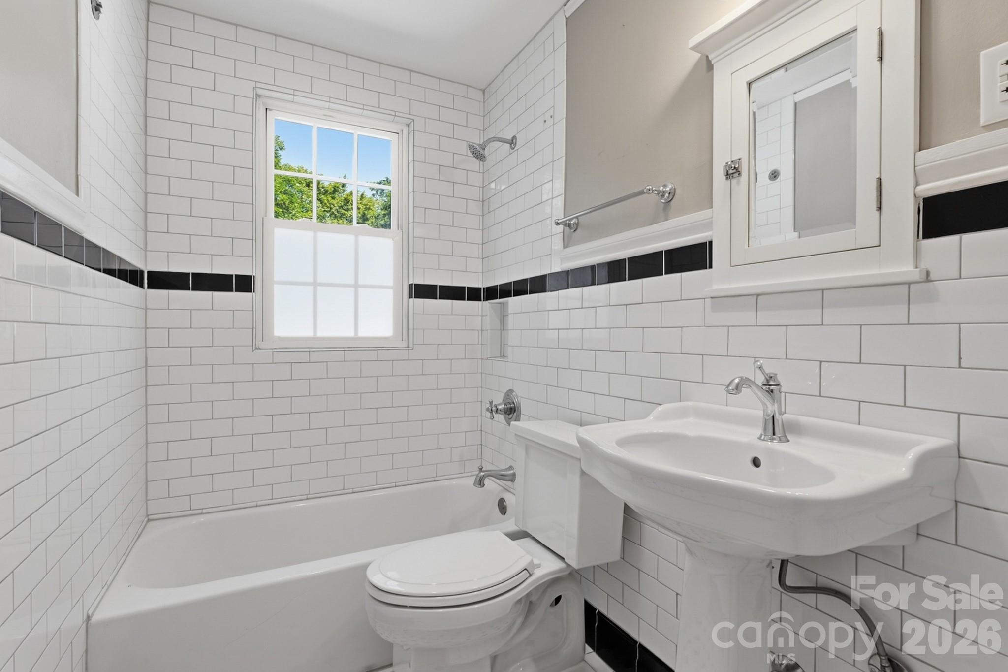 306 Union Street Property Photo 28