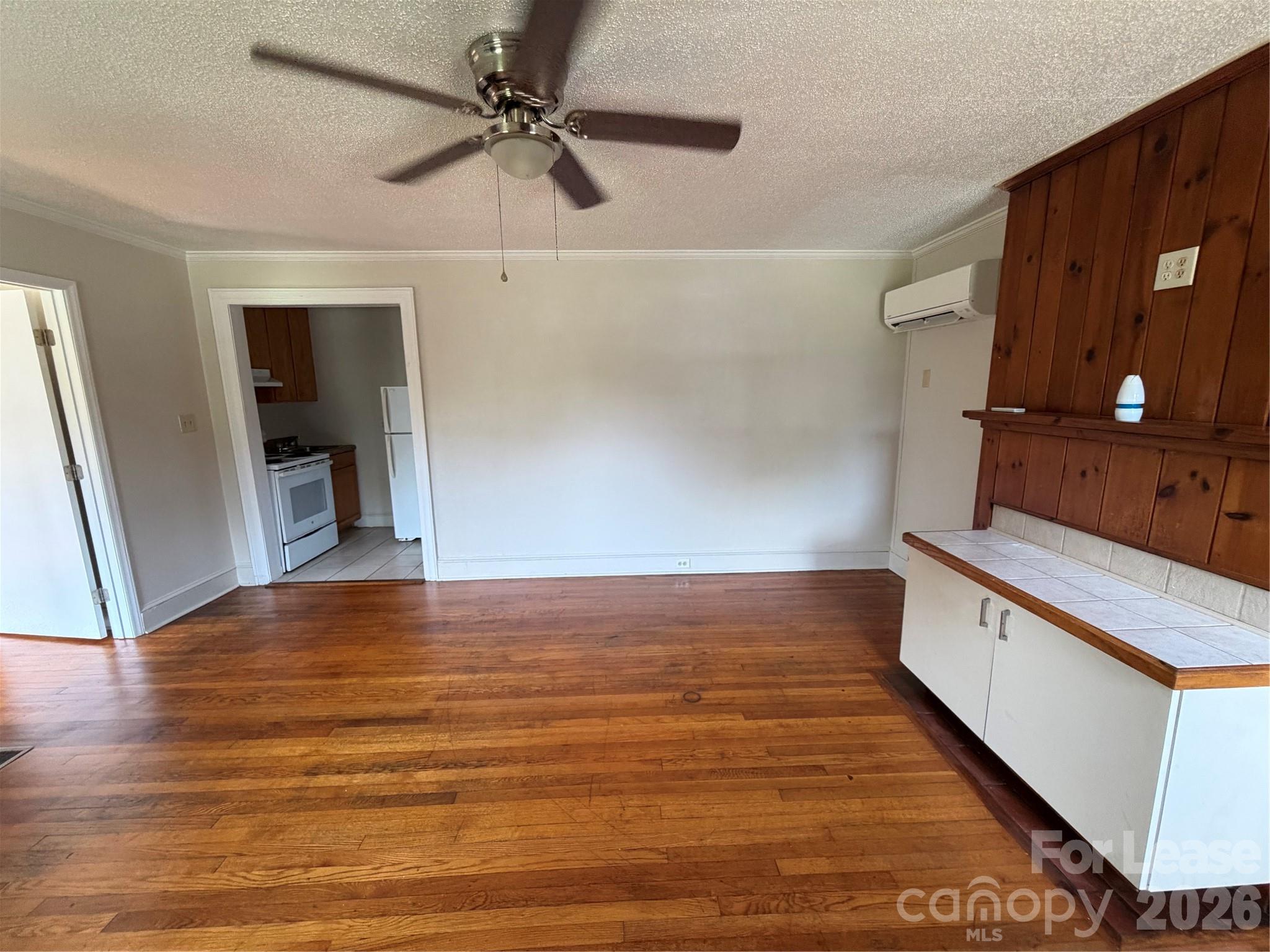 908 W Front Street Property Photo 2