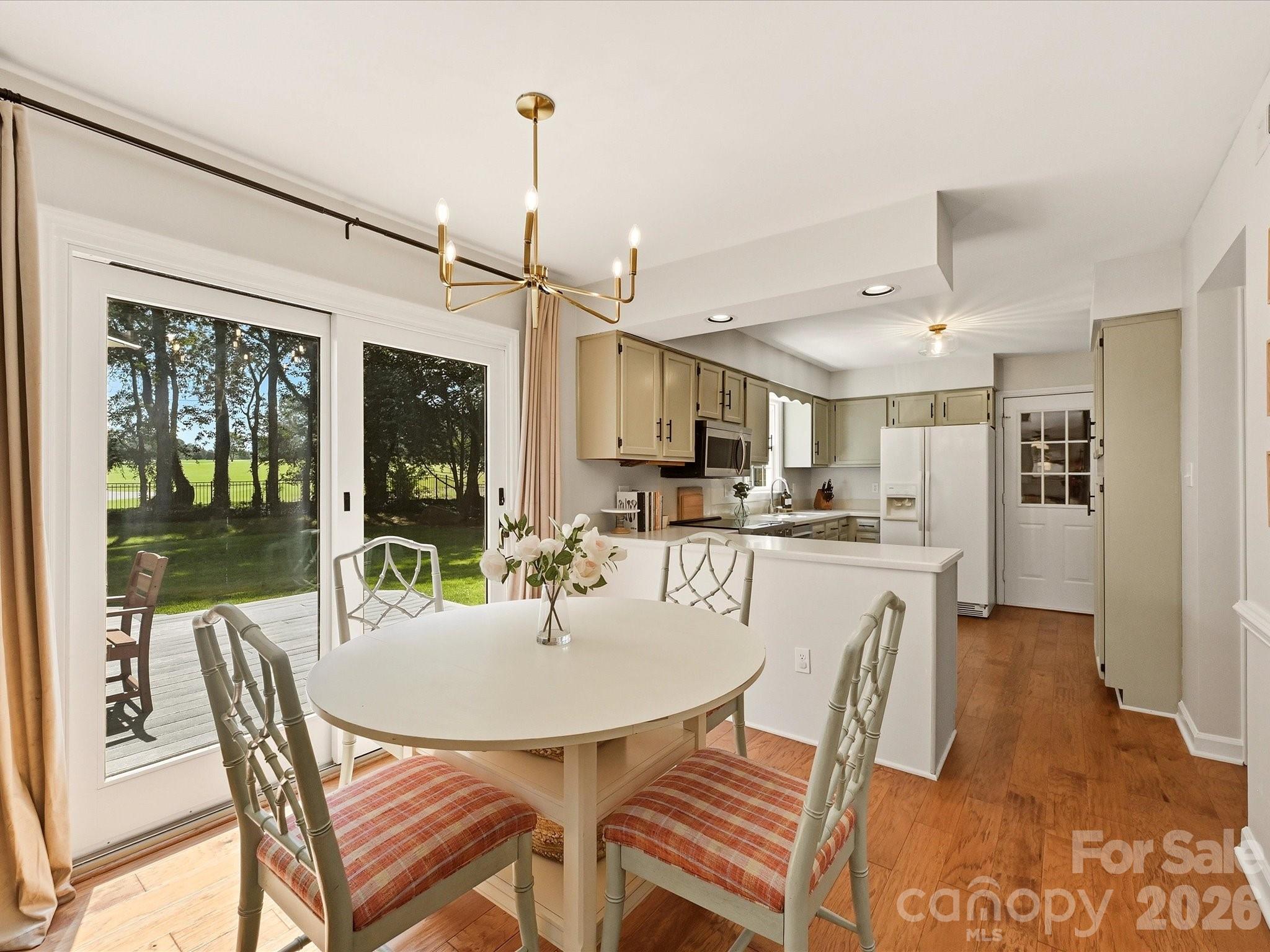 4638 Deanscroft Drive Property Photo 15