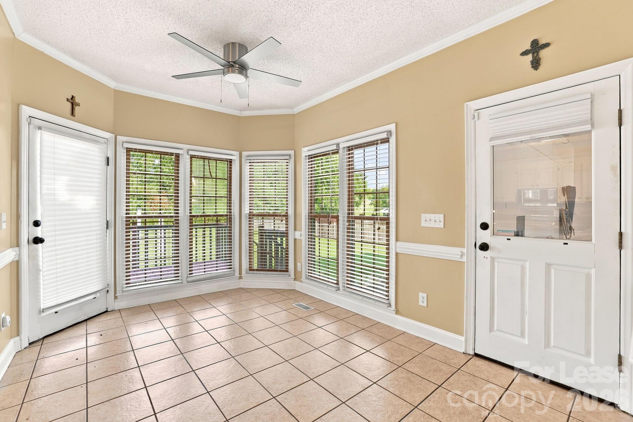 142 Cottontail Lane Property Photo 7