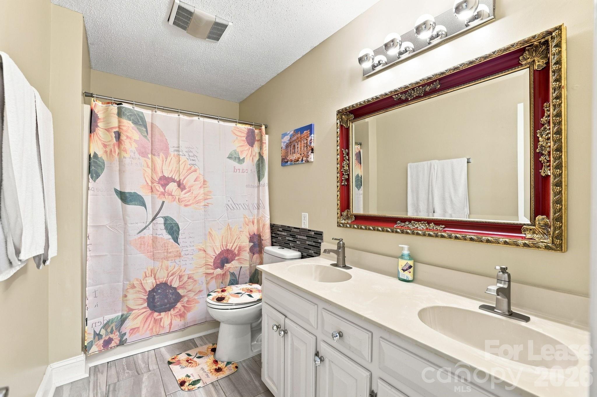 142 Cottontail Lane Property Photo 23