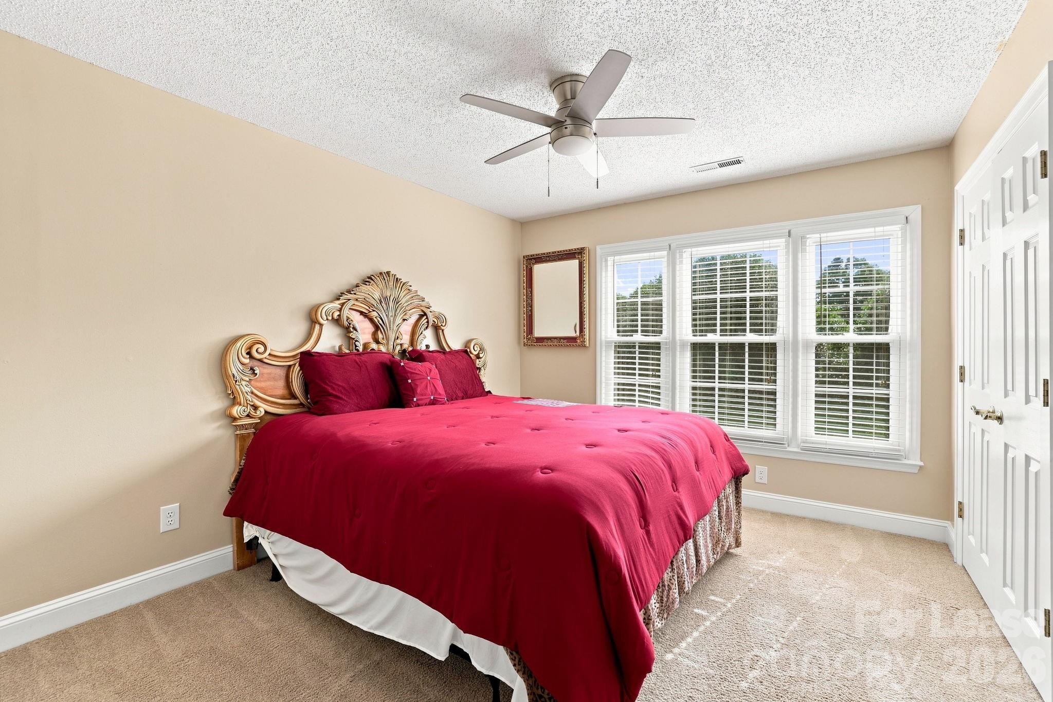 142 Cottontail Lane Property Photo 24