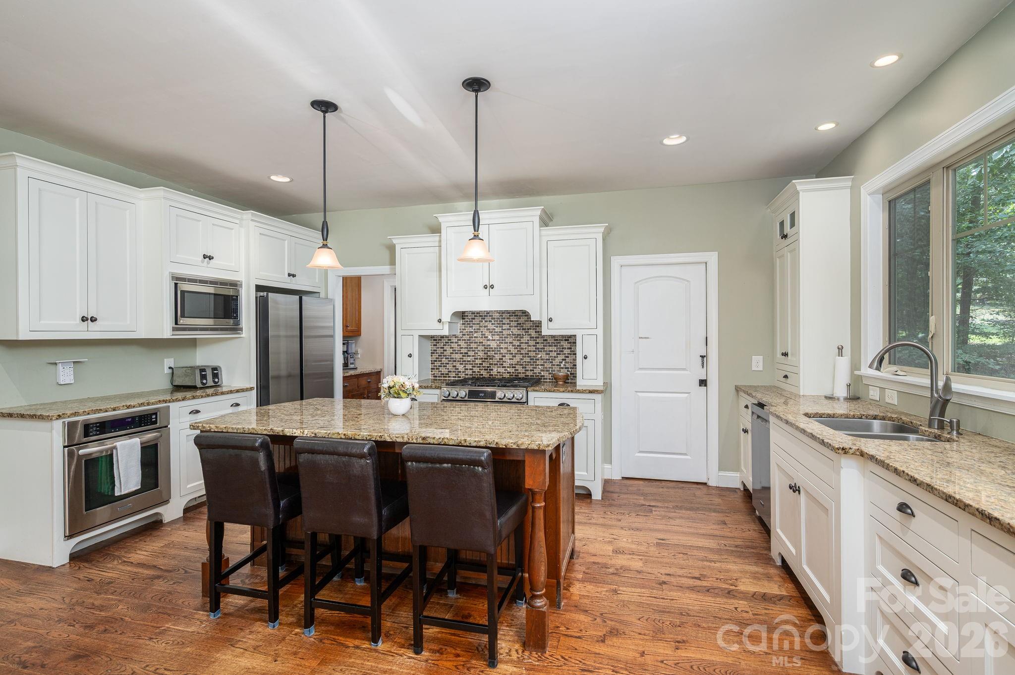 1903 Miners Creek Drive Property Photo 12