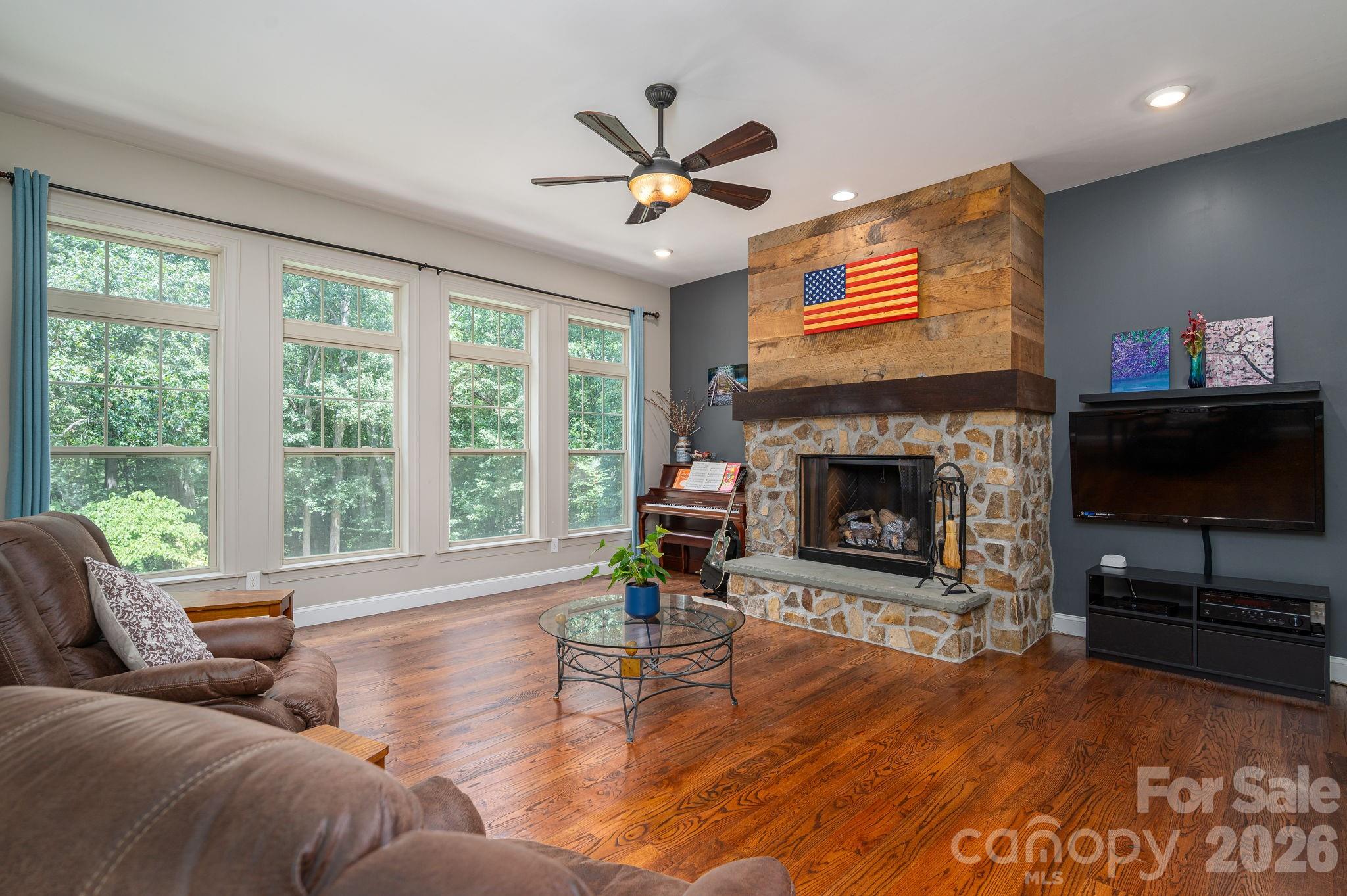 1903 Miners Creek Drive Property Photo 18