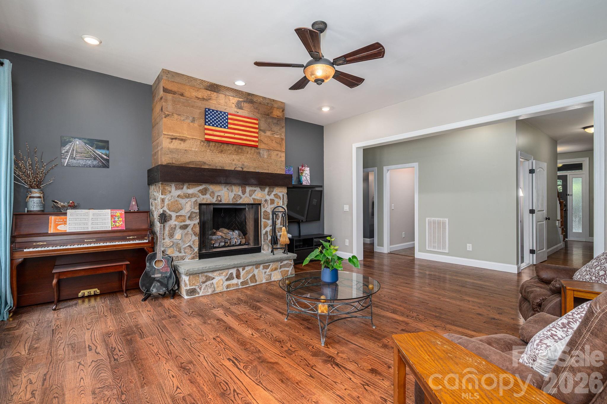 1903 Miners Creek Drive Property Photo 19