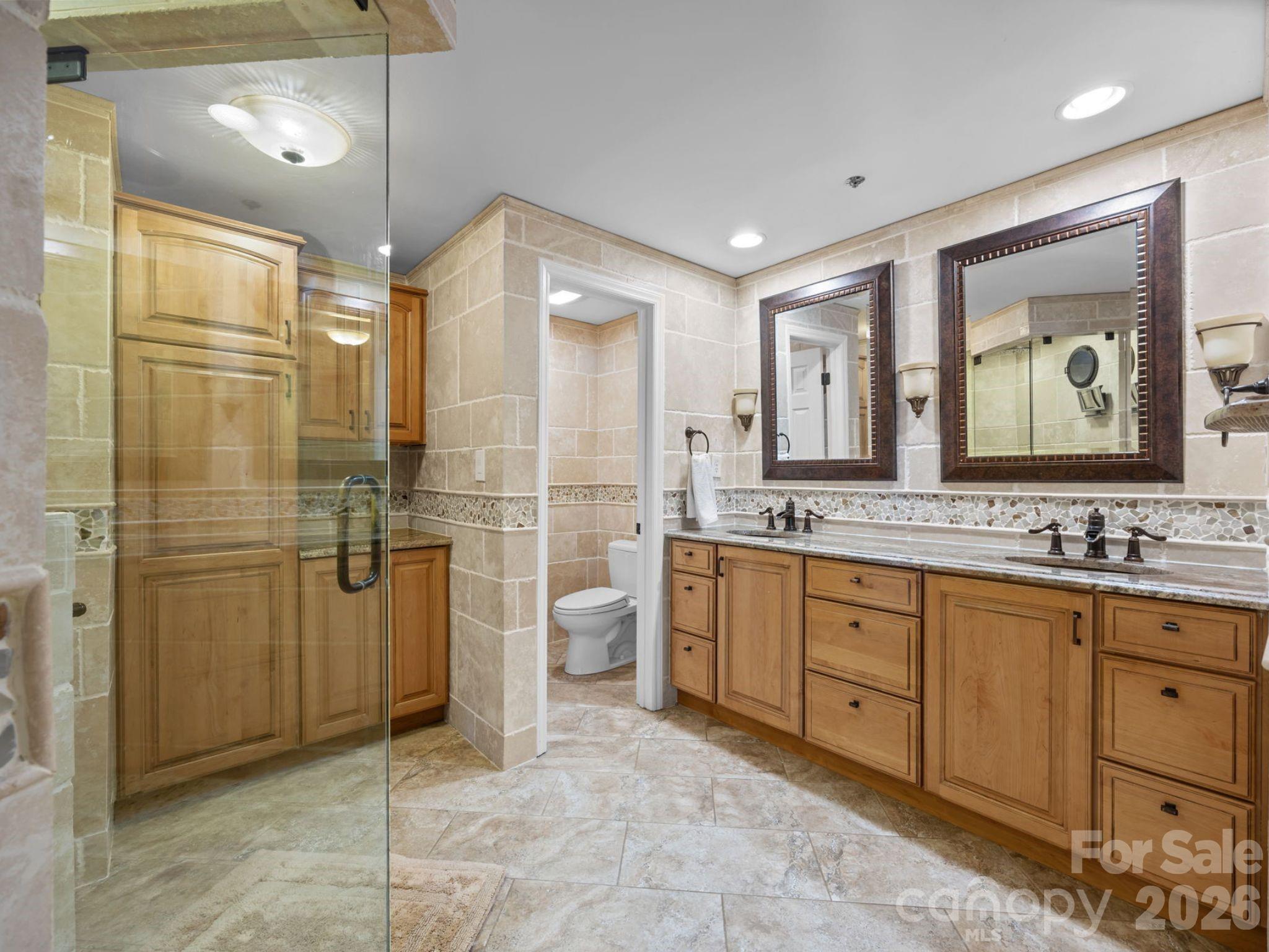 17925 Kings Point Drive F Property Photo 25