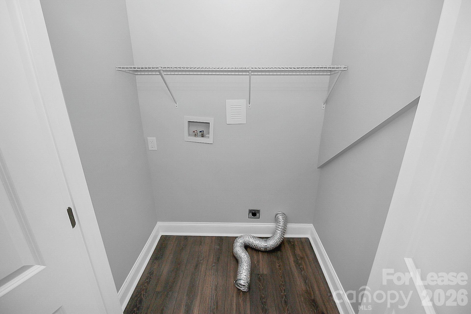 701 S York Street B Property Photo 9