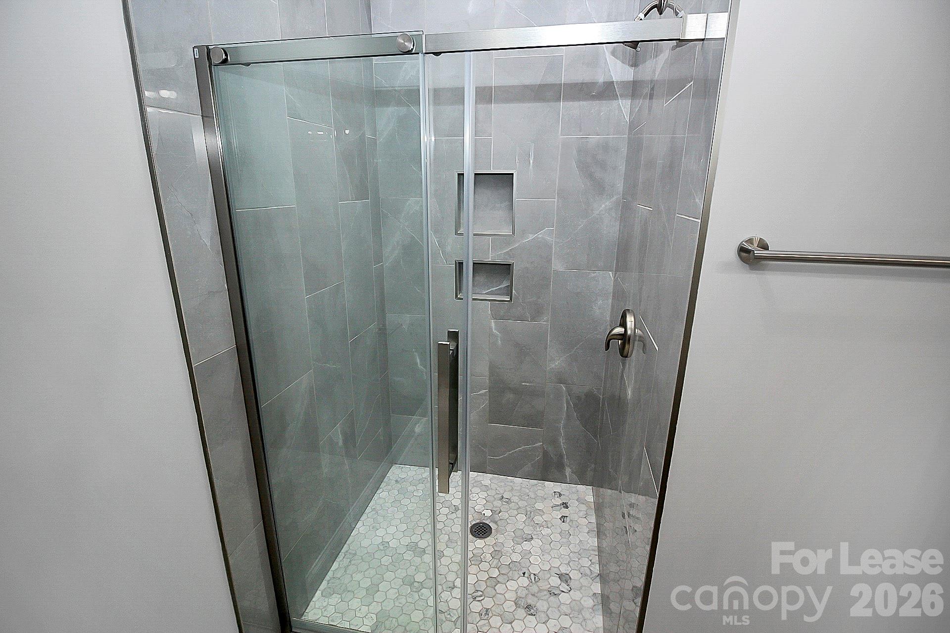 701 S York Street B Property Photo 11