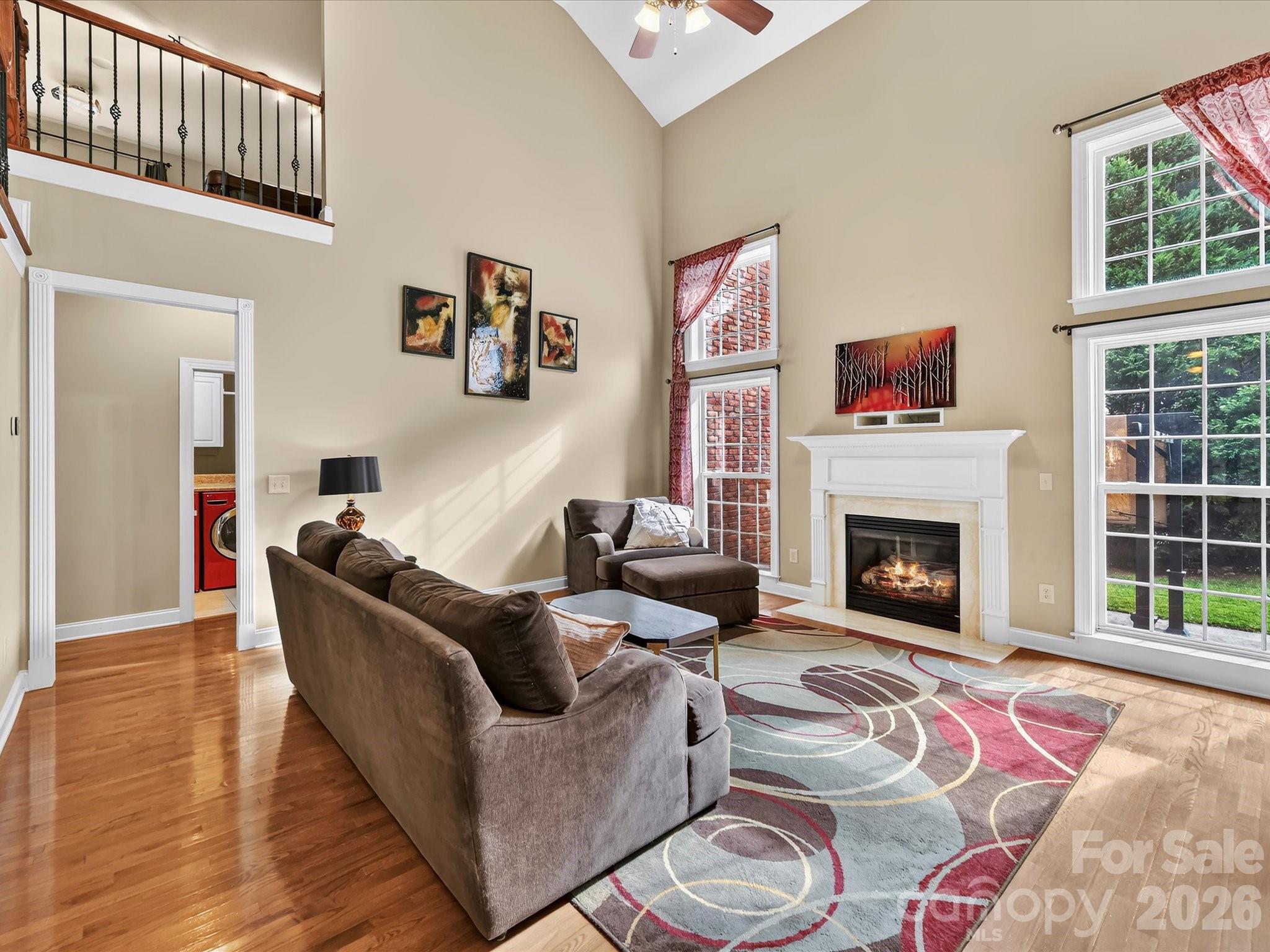 11203 Warfield Avenue Property Photo 9