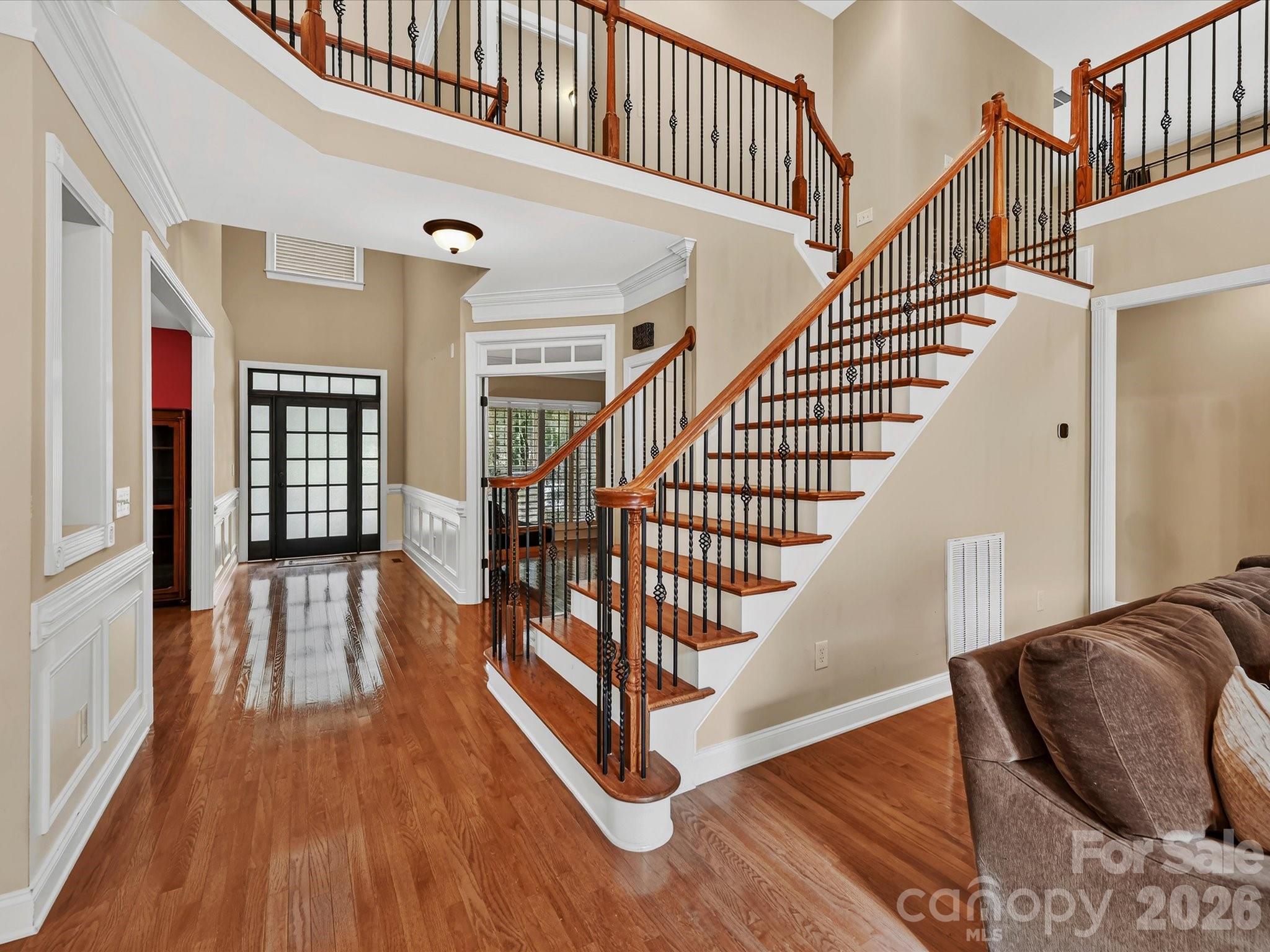 11203 Warfield Avenue Property Photo 16