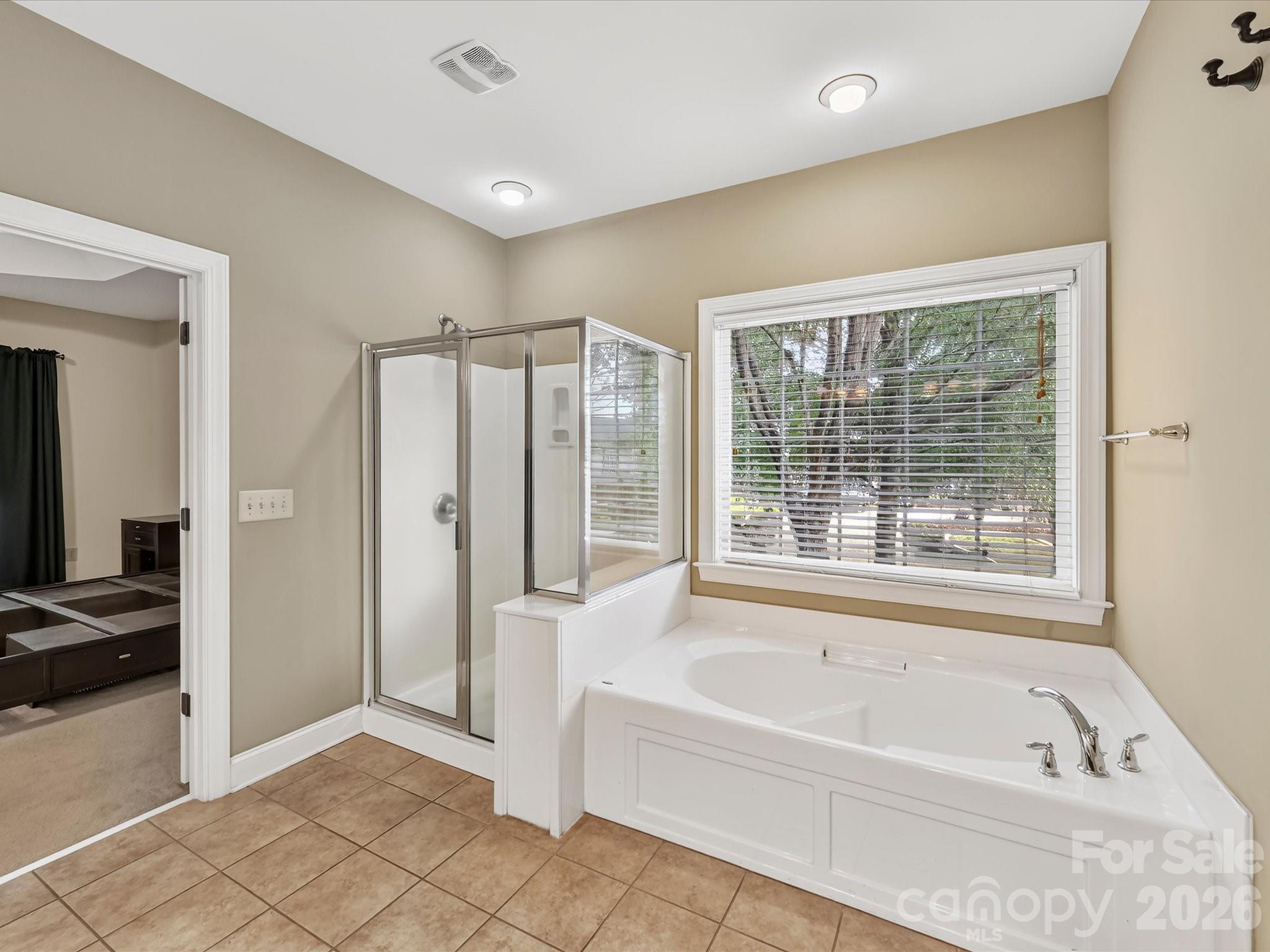 11203 Warfield Avenue Property Photo 20