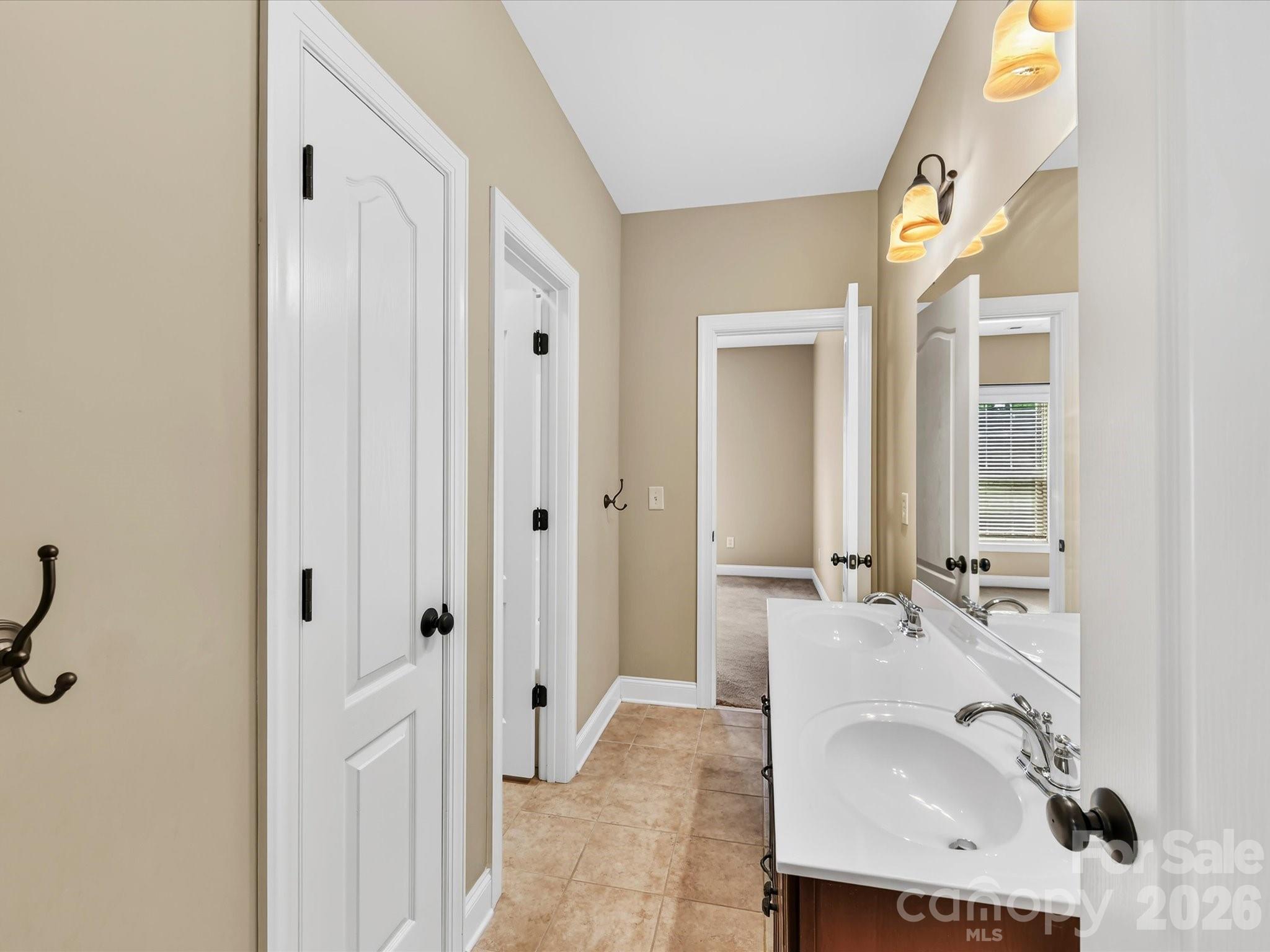 11203 Warfield Avenue Property Photo 24