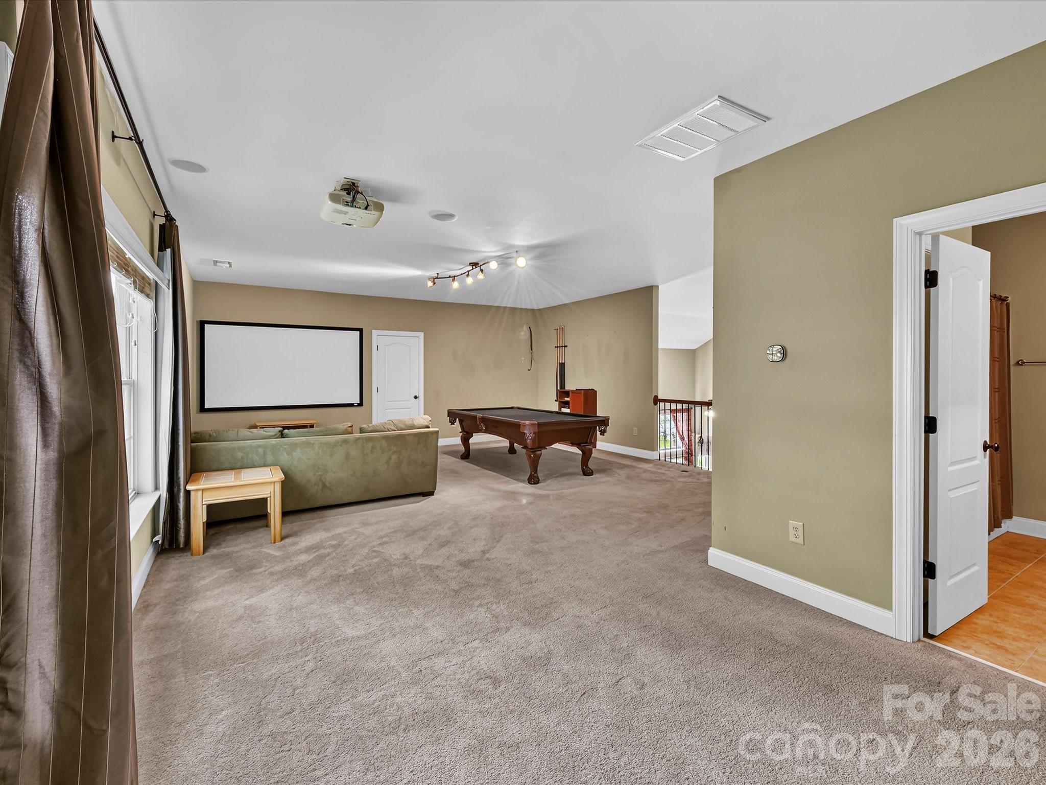 11203 Warfield Avenue Property Photo 33